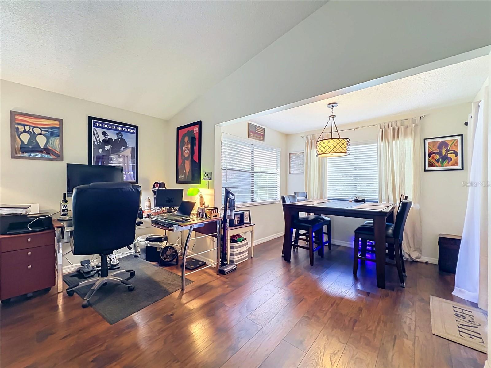 Photo 9
