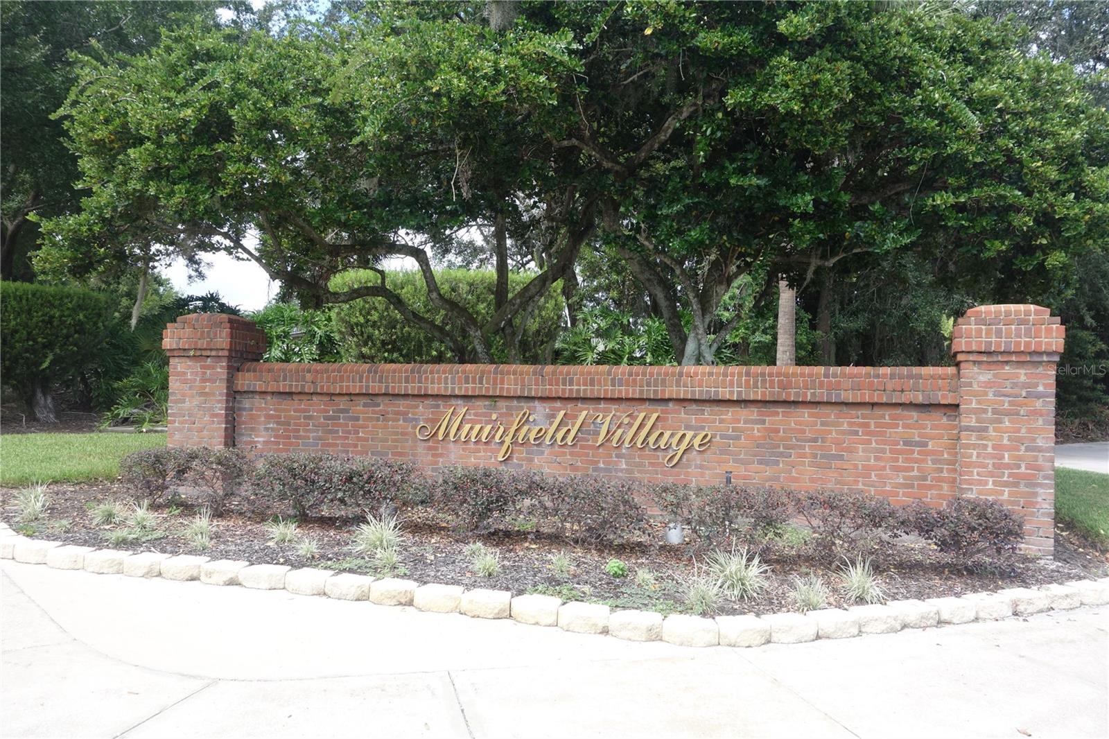 Listing photo 3 for 510 Grasslands Village Cir #510