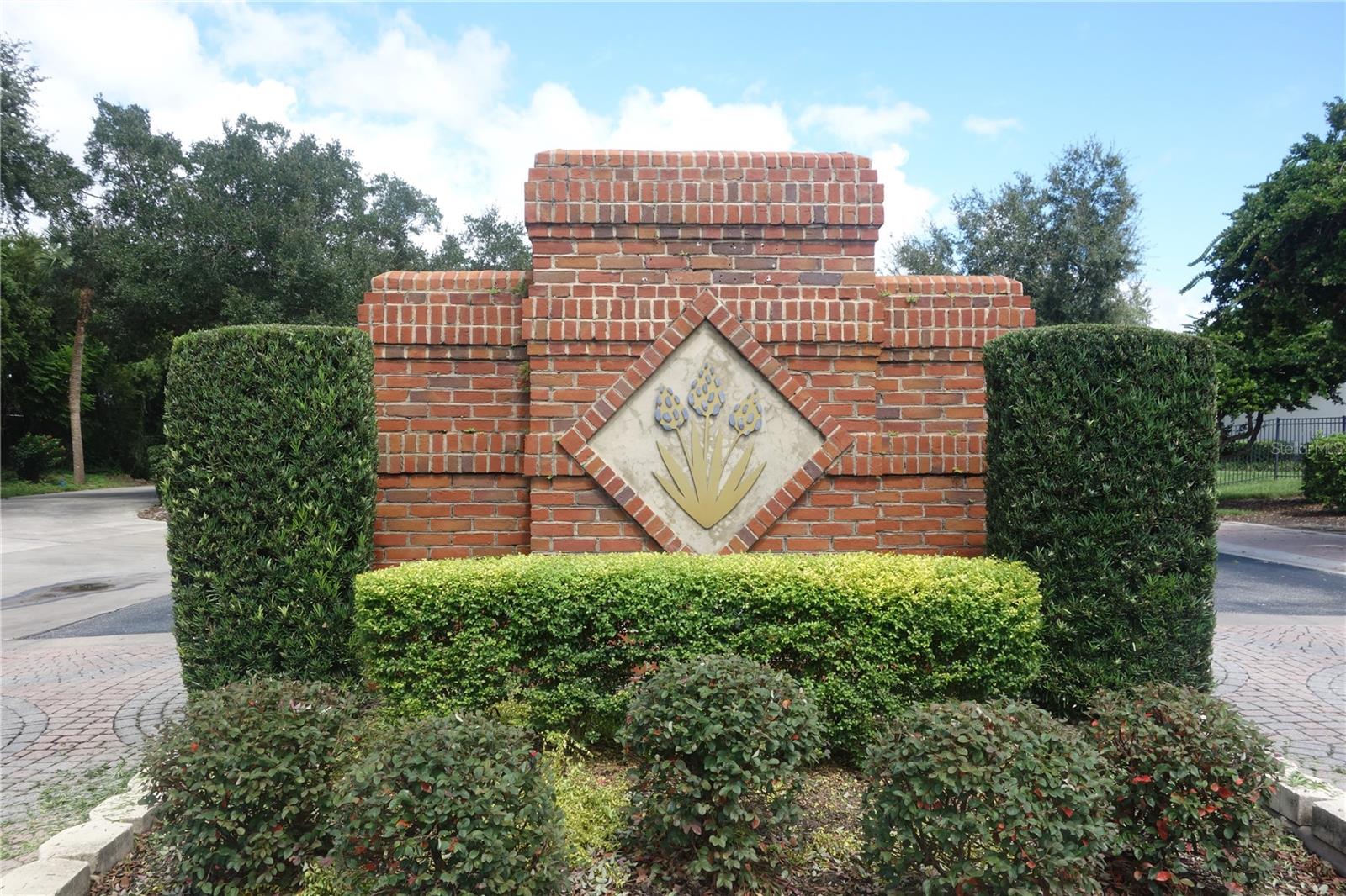 Listing photo 2 for 510 Grasslands Village Cir #510