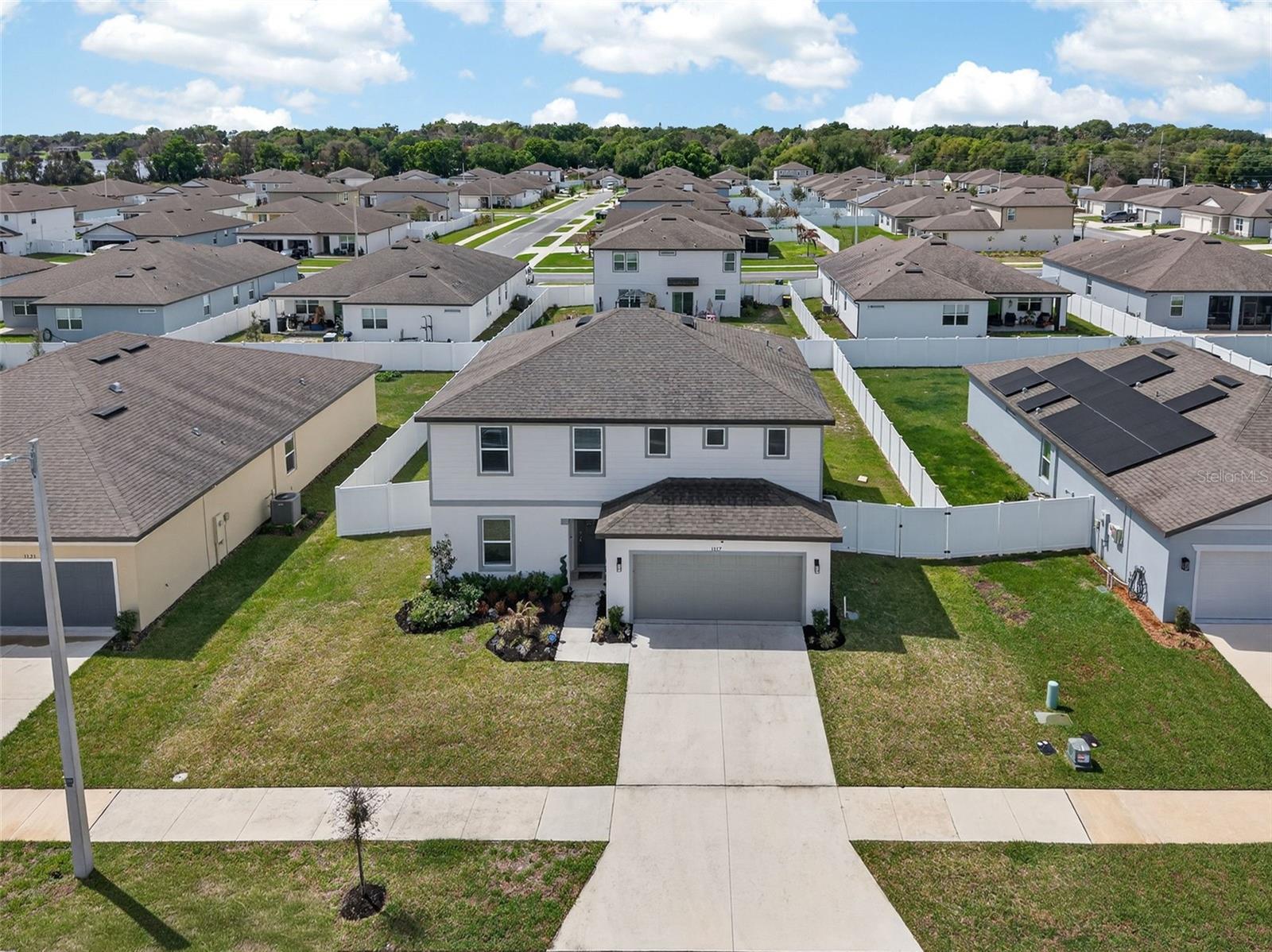 Listing photo 1 for 1117 Michelangelo Ln
