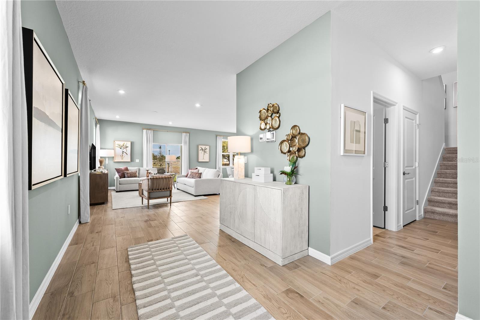 Listing photo 2 for 1672 Meadowgrove Ave Ne