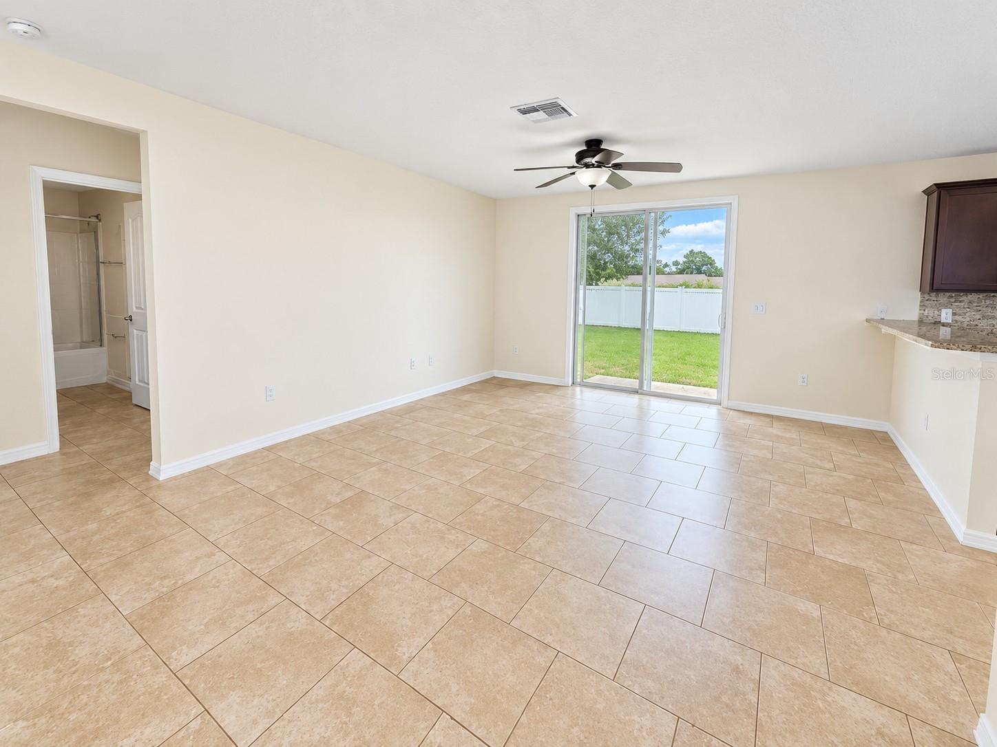 Listing photo 3 for 441 Savannah Preserve Loop