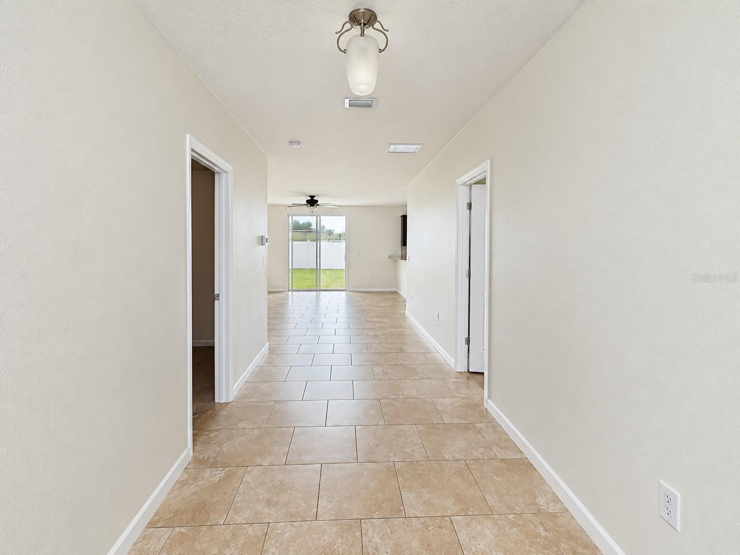 Listing photo 2 for 441 Savannah Preserve Loop