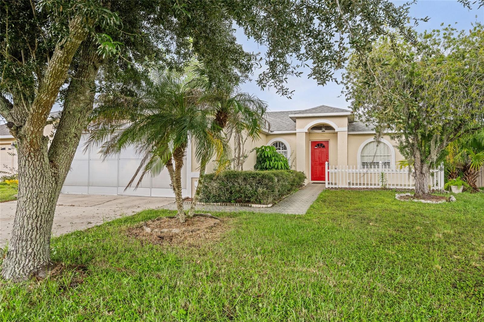 Listing photo 1 for 663 Jaguar Ct