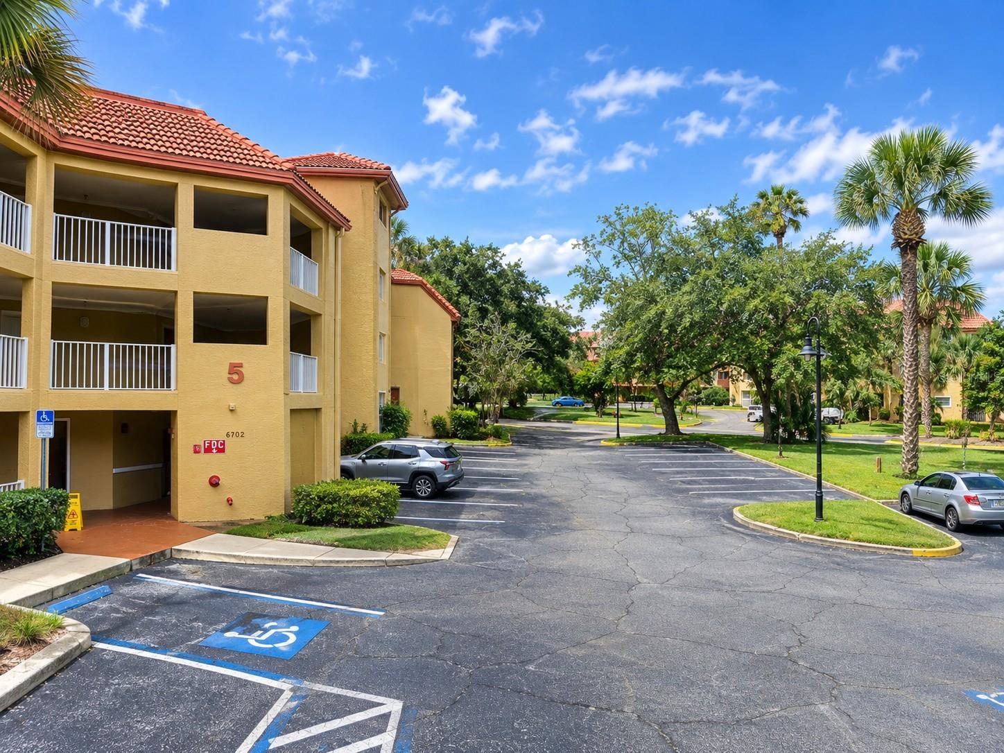 6402 PARC CORNICHE DRIVE Unit 5204