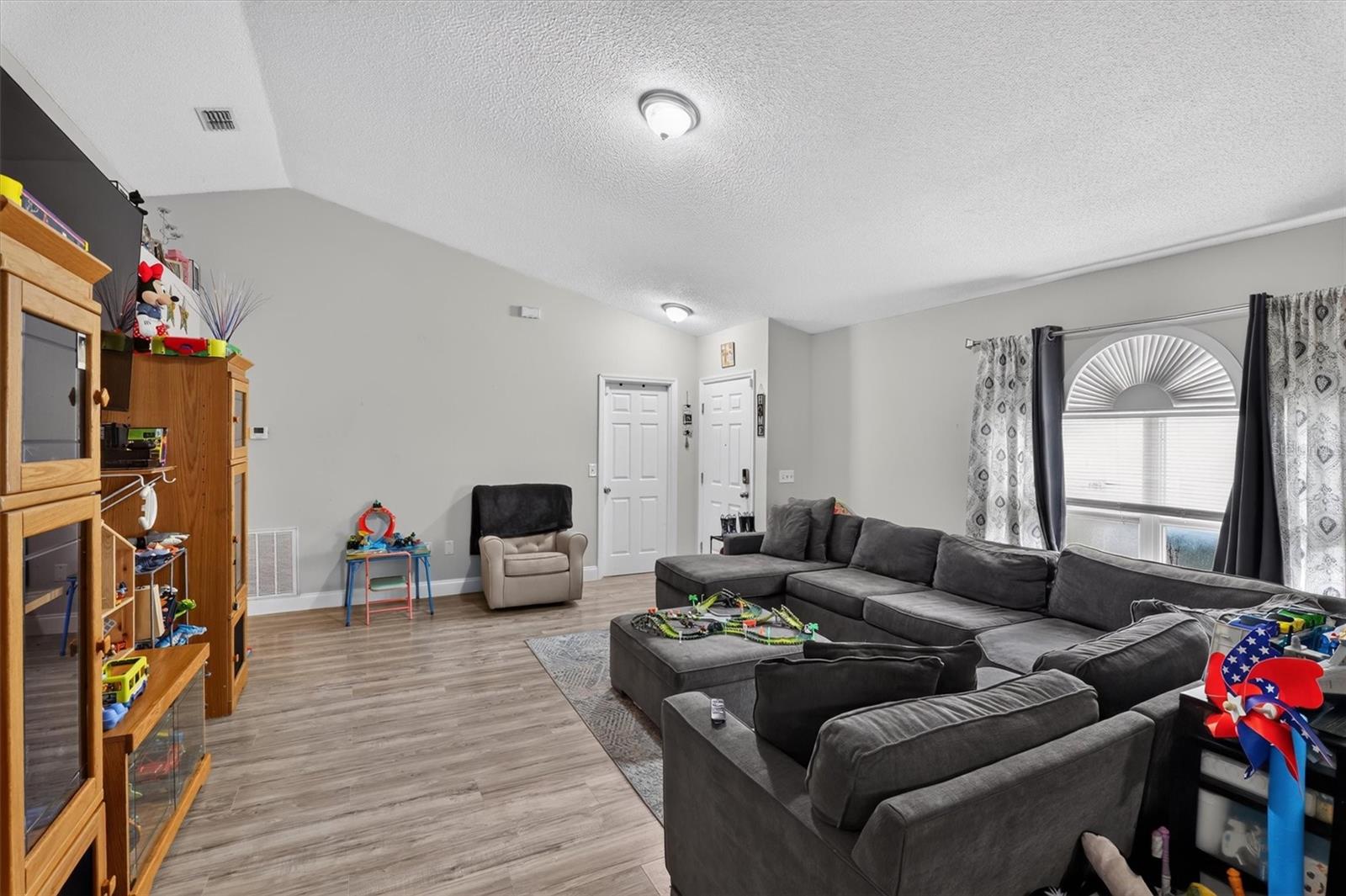 Listing photo 3 for 13071 Odyssey Lake Way