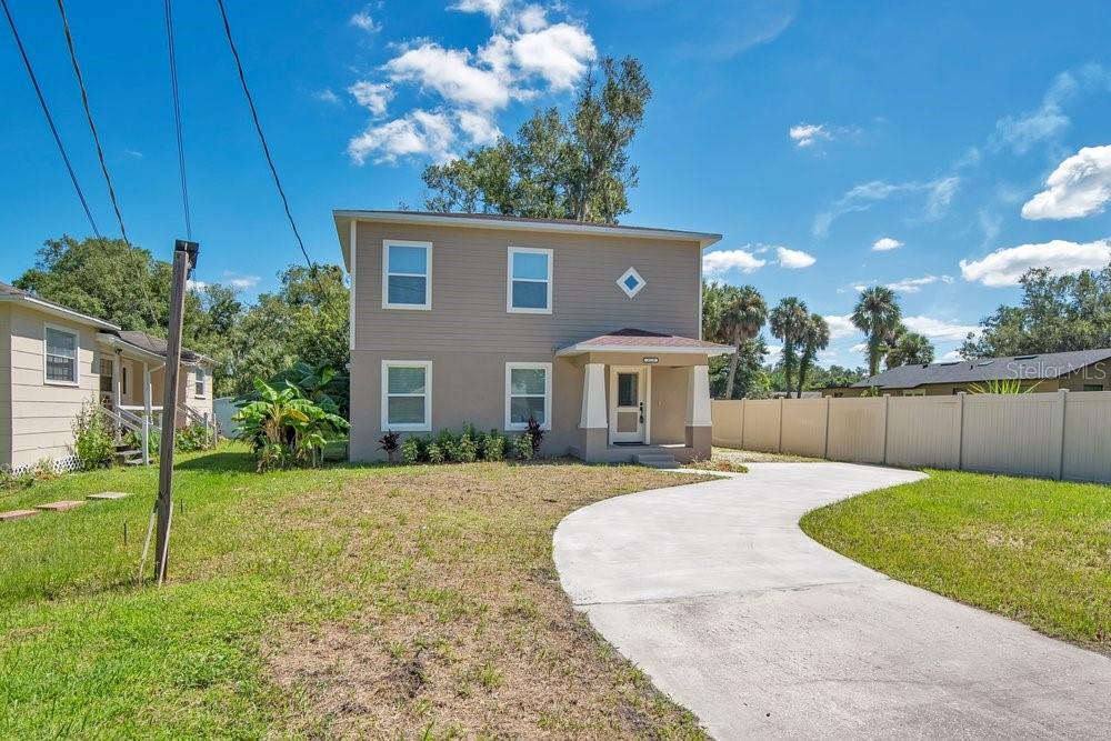 Listing photo 3 for 1119 Willow Ave