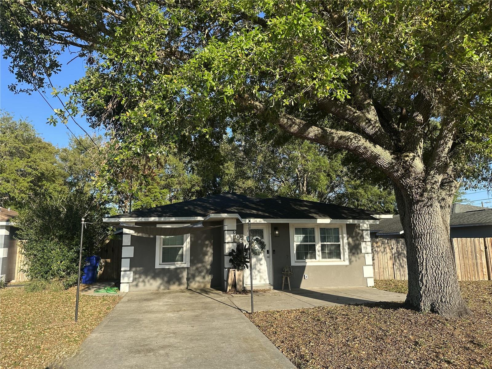 Listing photo 1 for 806 N Joanna Ave
