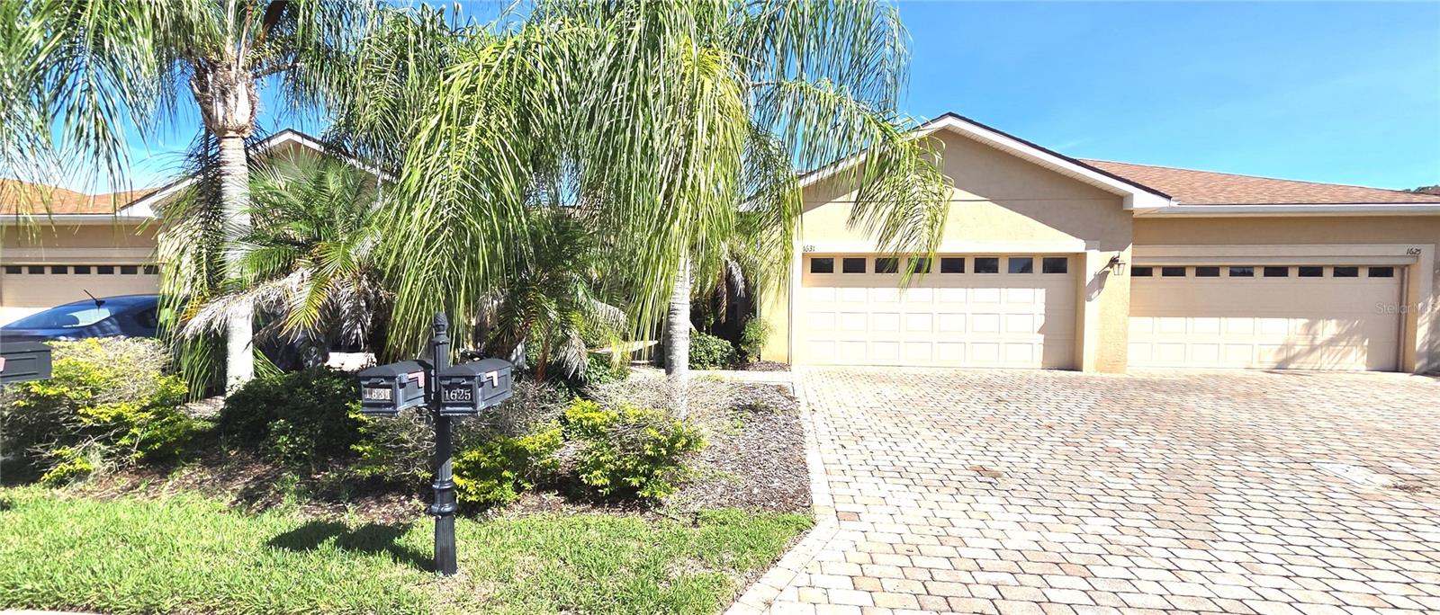 Listing photo 2 for 1631 Linz Ct