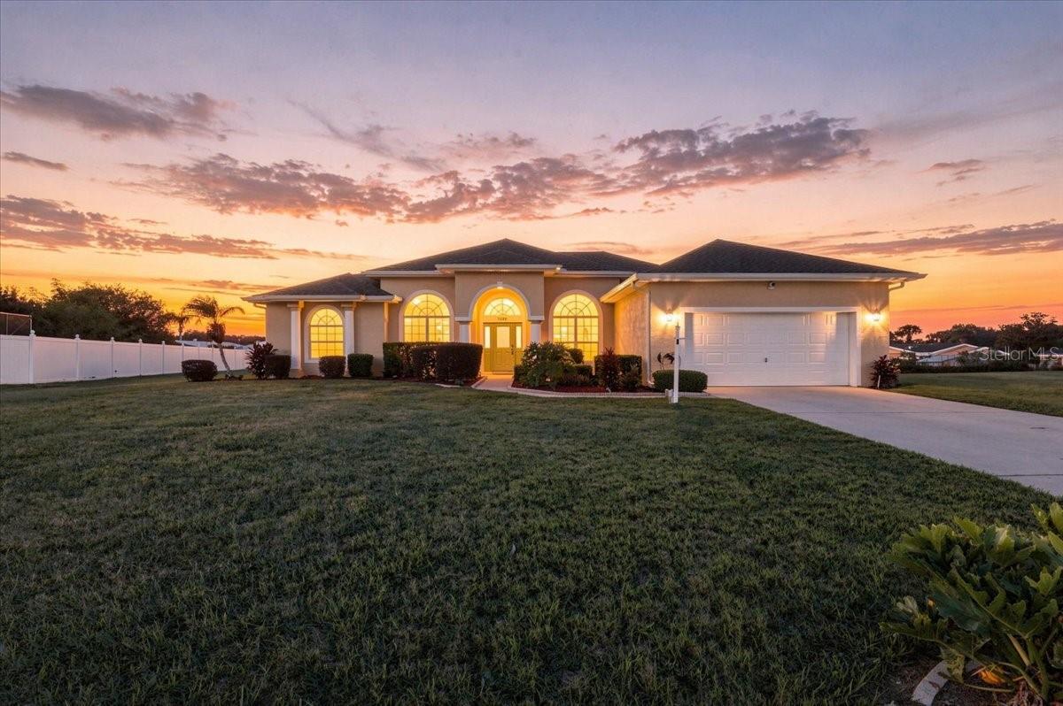 Listing photo 1 for 7380 Bent Grass Dr