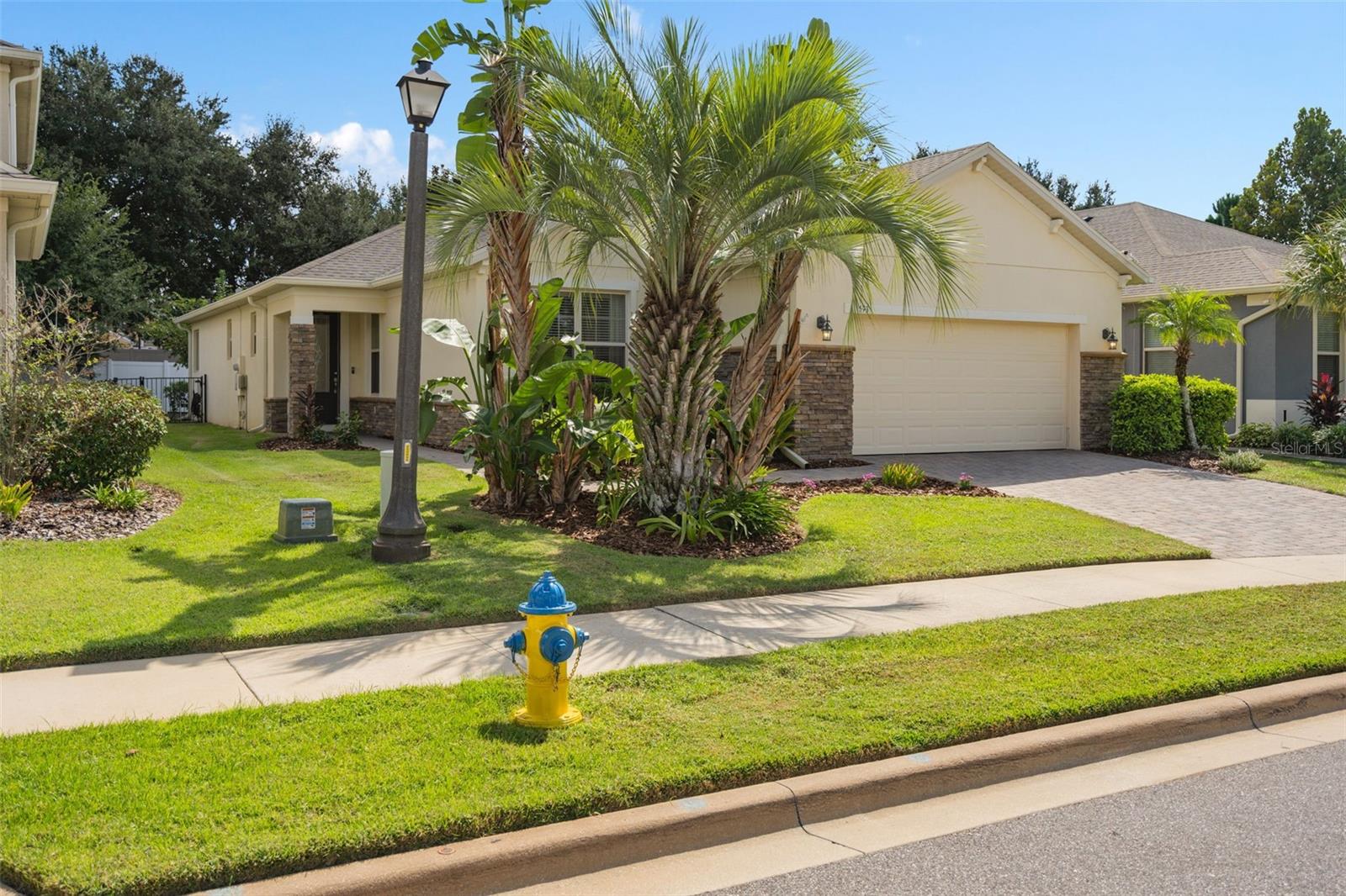 Listing photo 1 for 593 Kistler Cir