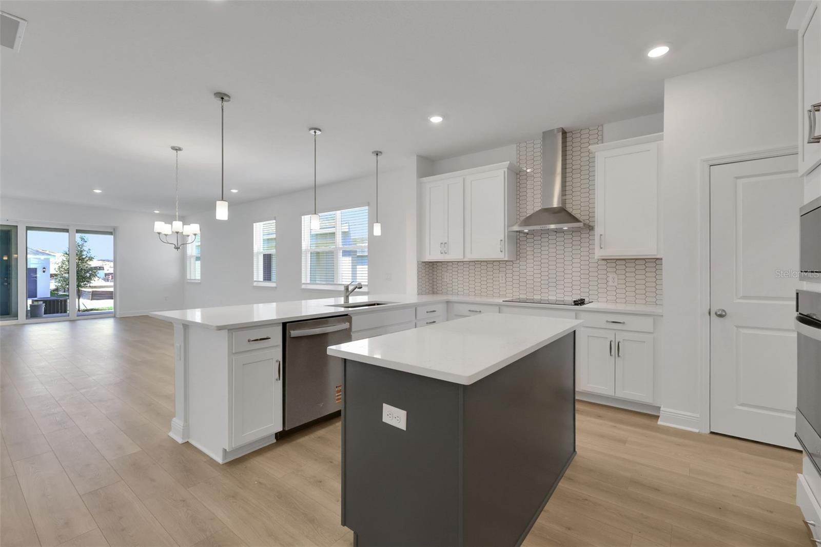 Listing photo 3 for 6345 Wild Persimmon Way