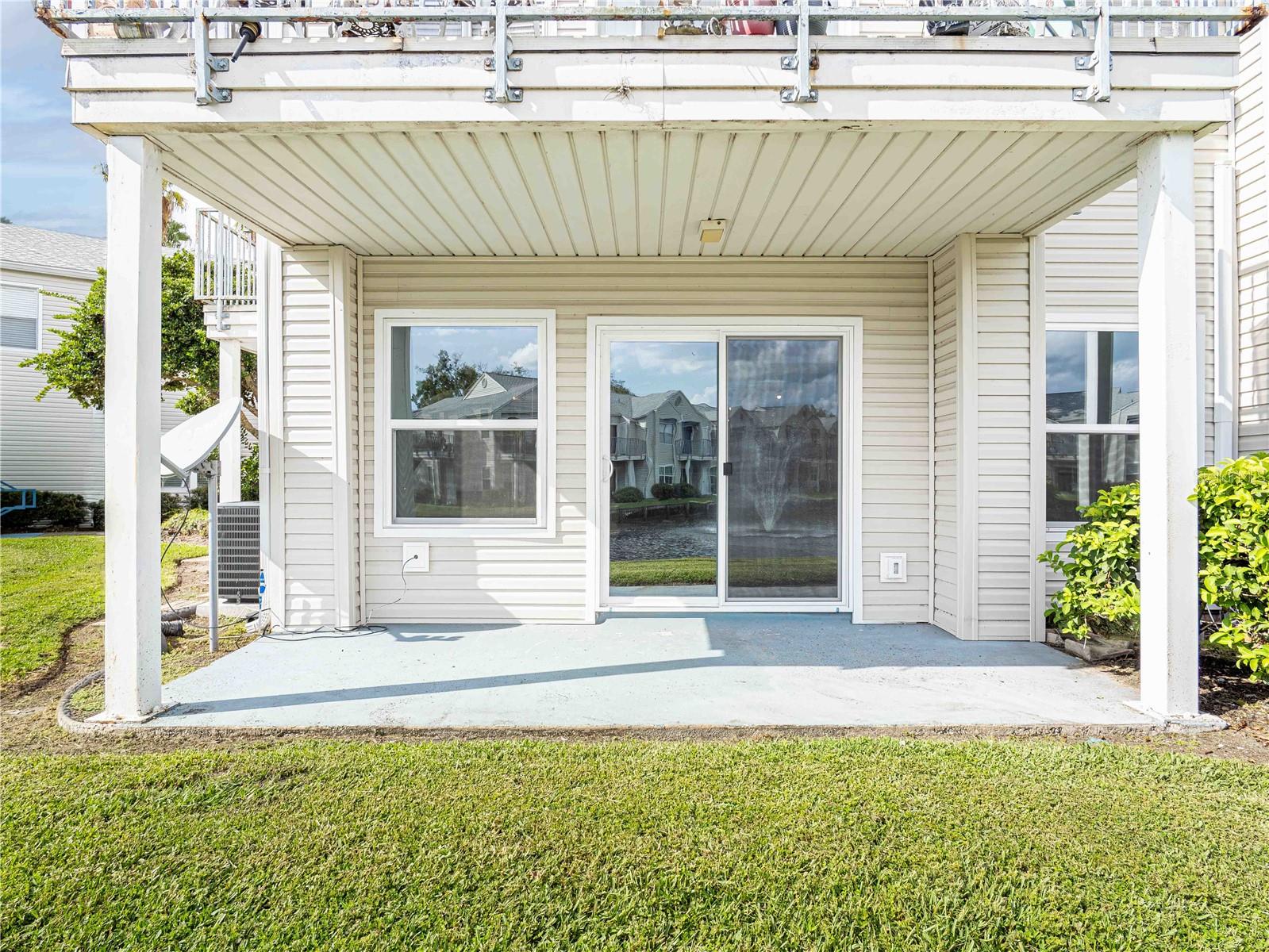 Listing photo 1 for 2512 Woodgate Blvd #107