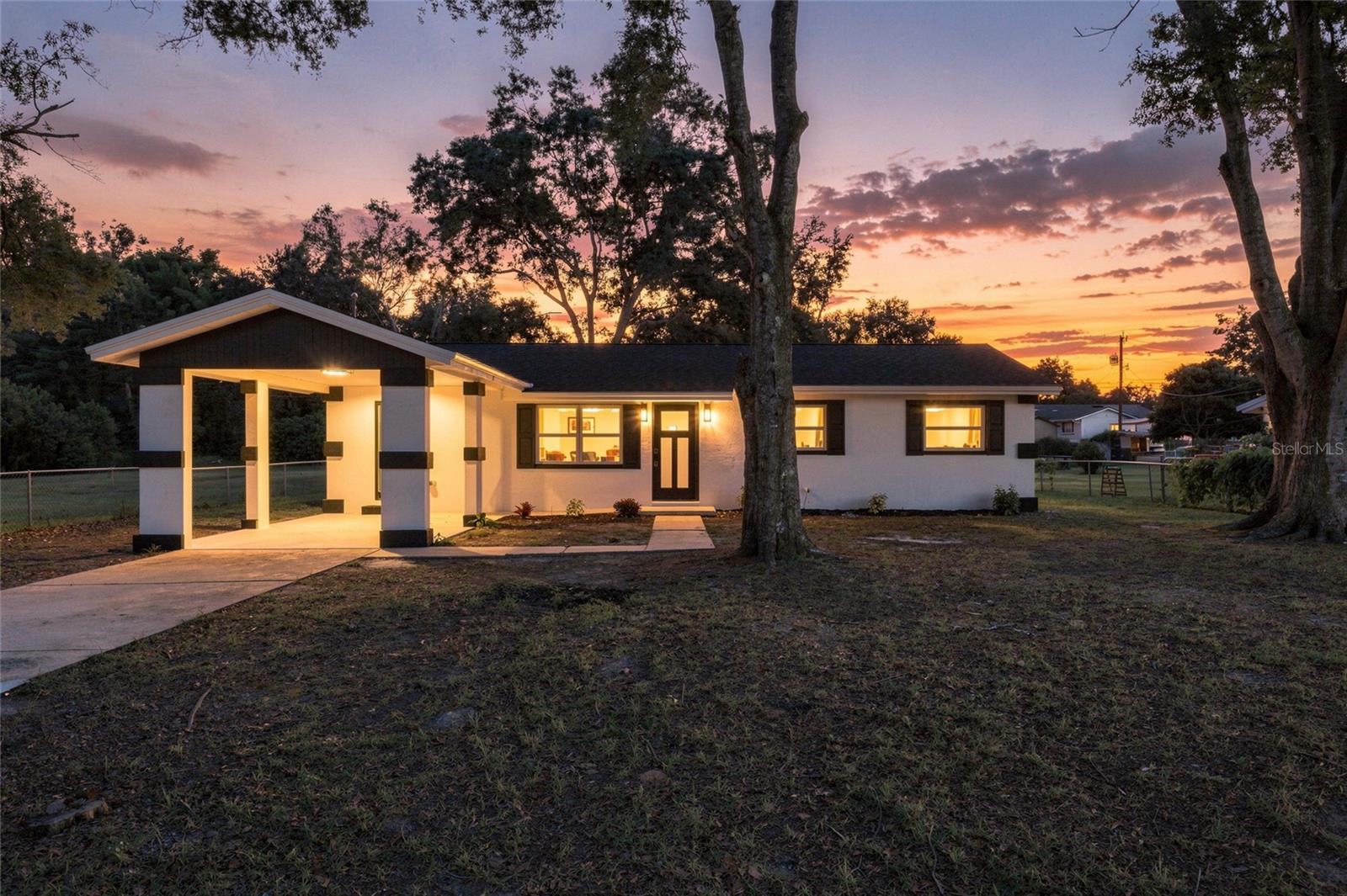 Listing photo 1 for 3145 Fletcher Ave
