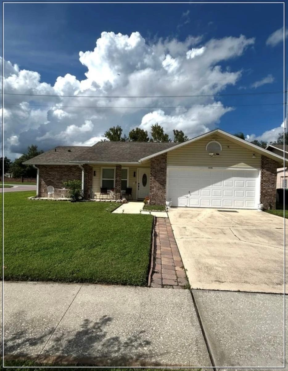 Listing photo 1 for 10103 Chesham Dr