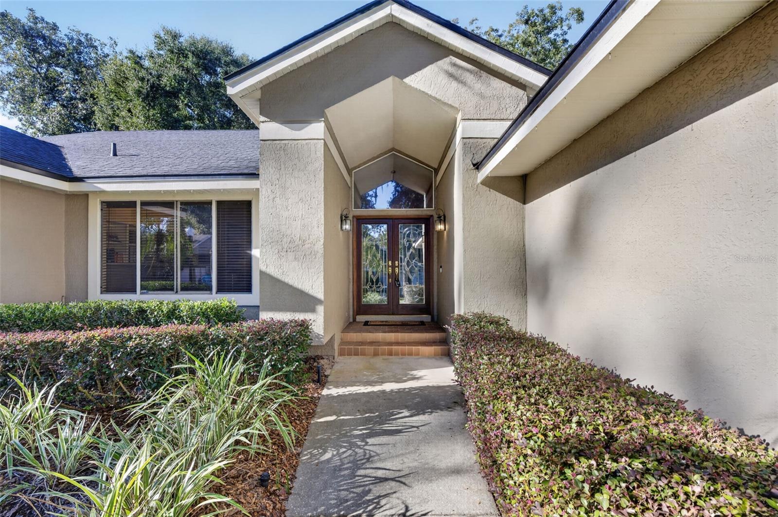 Listing photo 3 for 3843 Watercrest Dr