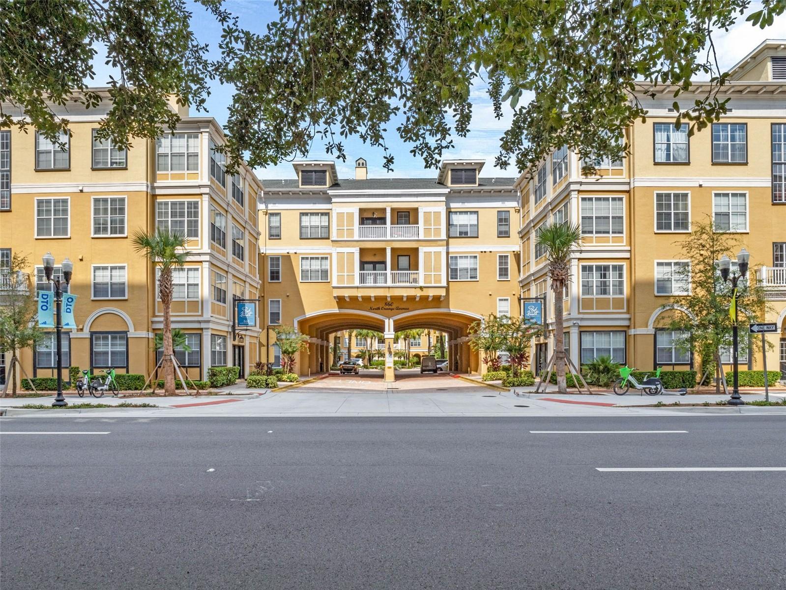 860 N ORANGE AVENUE Unit 112