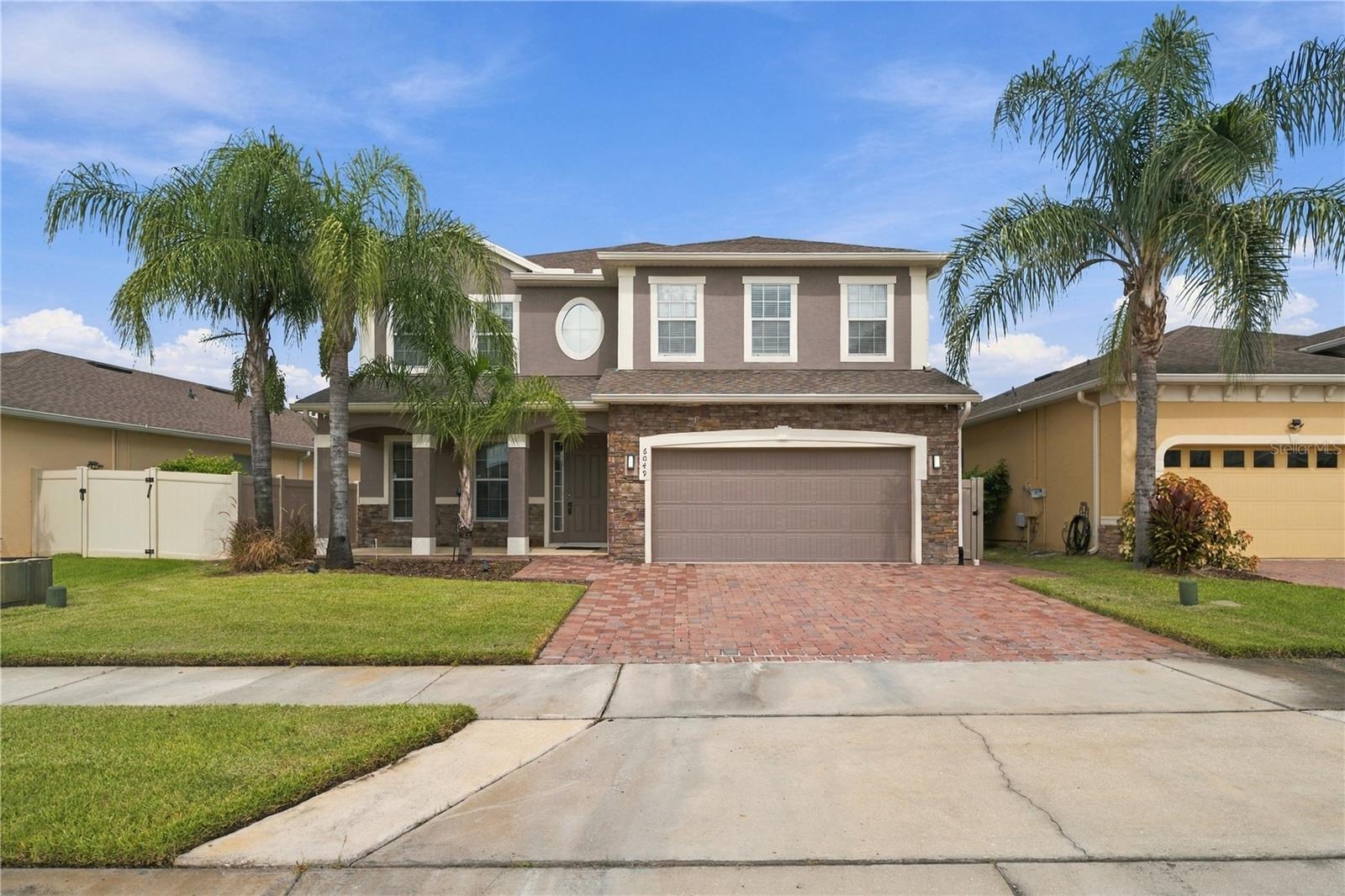 Listing photo 2 for 6049 Fender Ct