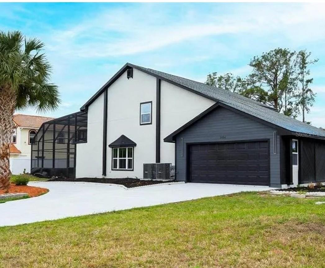 2462 ALBANY DRIVE
