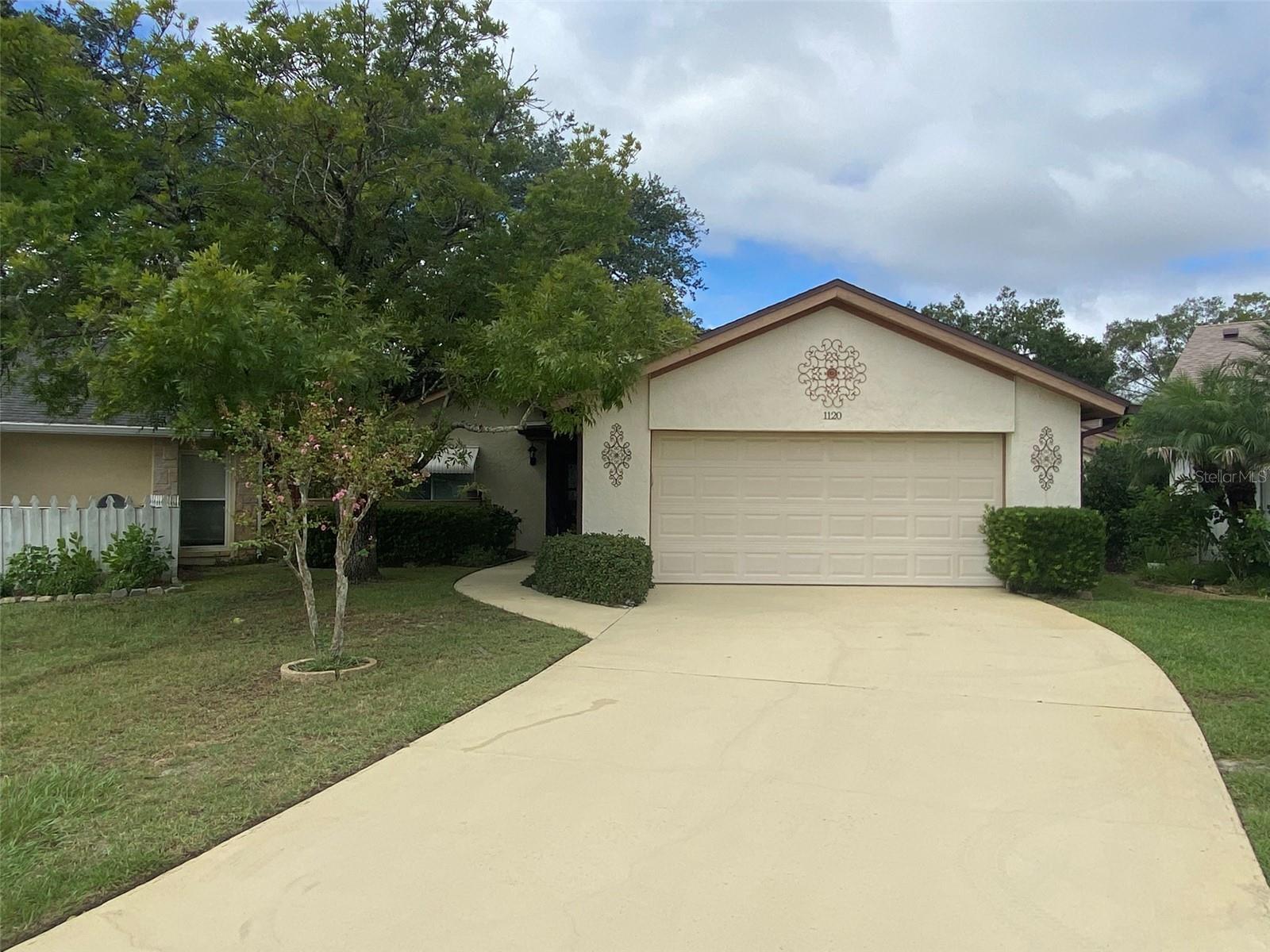 1120 DAPPLED ELM LN LANE