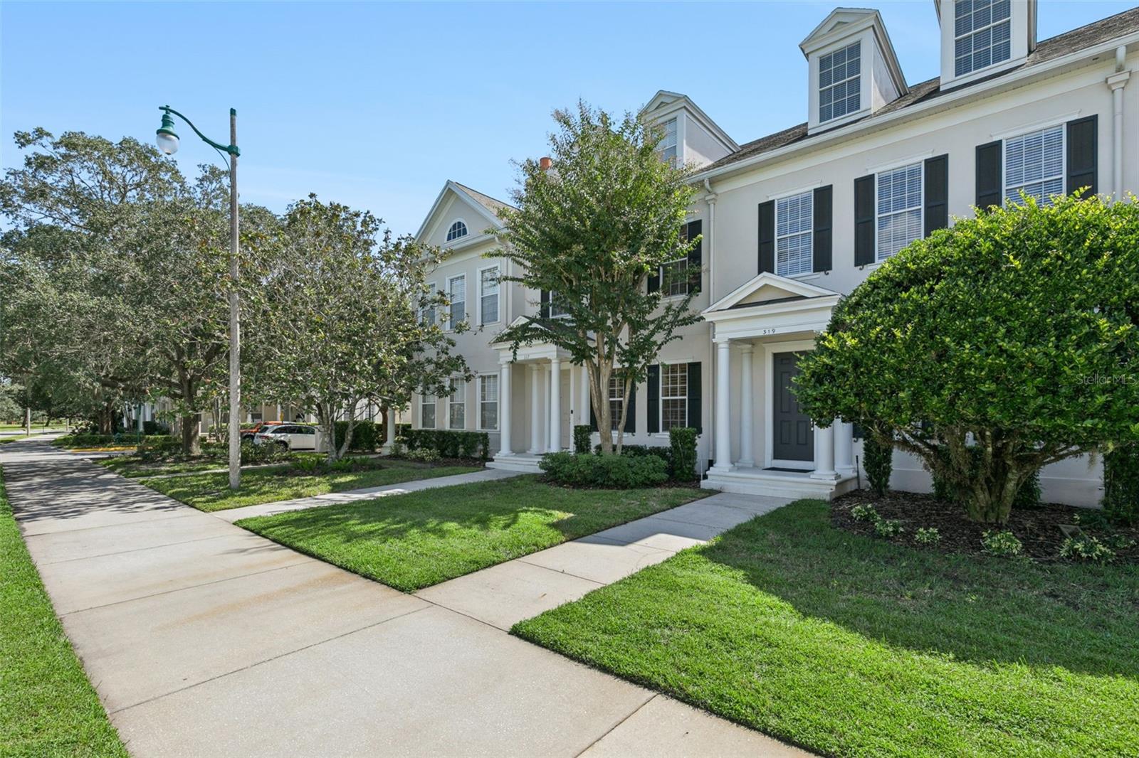 Listing photo 3 for 319 Celebration Blvd