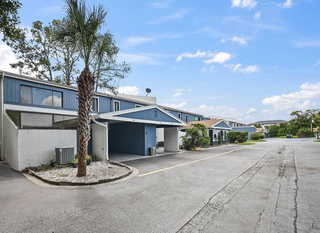 Listing photo 1 for 146 Lago Vista Blvd