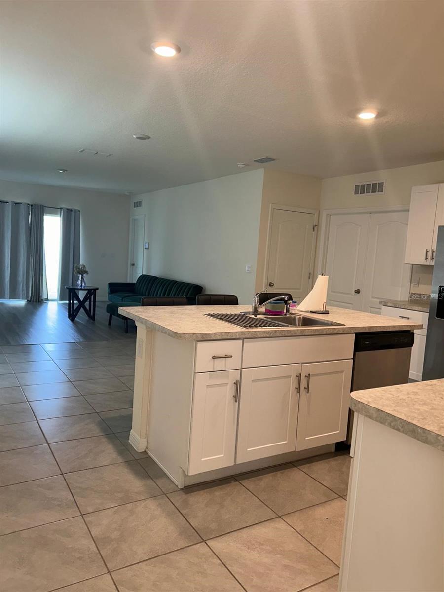 Listing photo 2 for 1560 Gladewater Rd