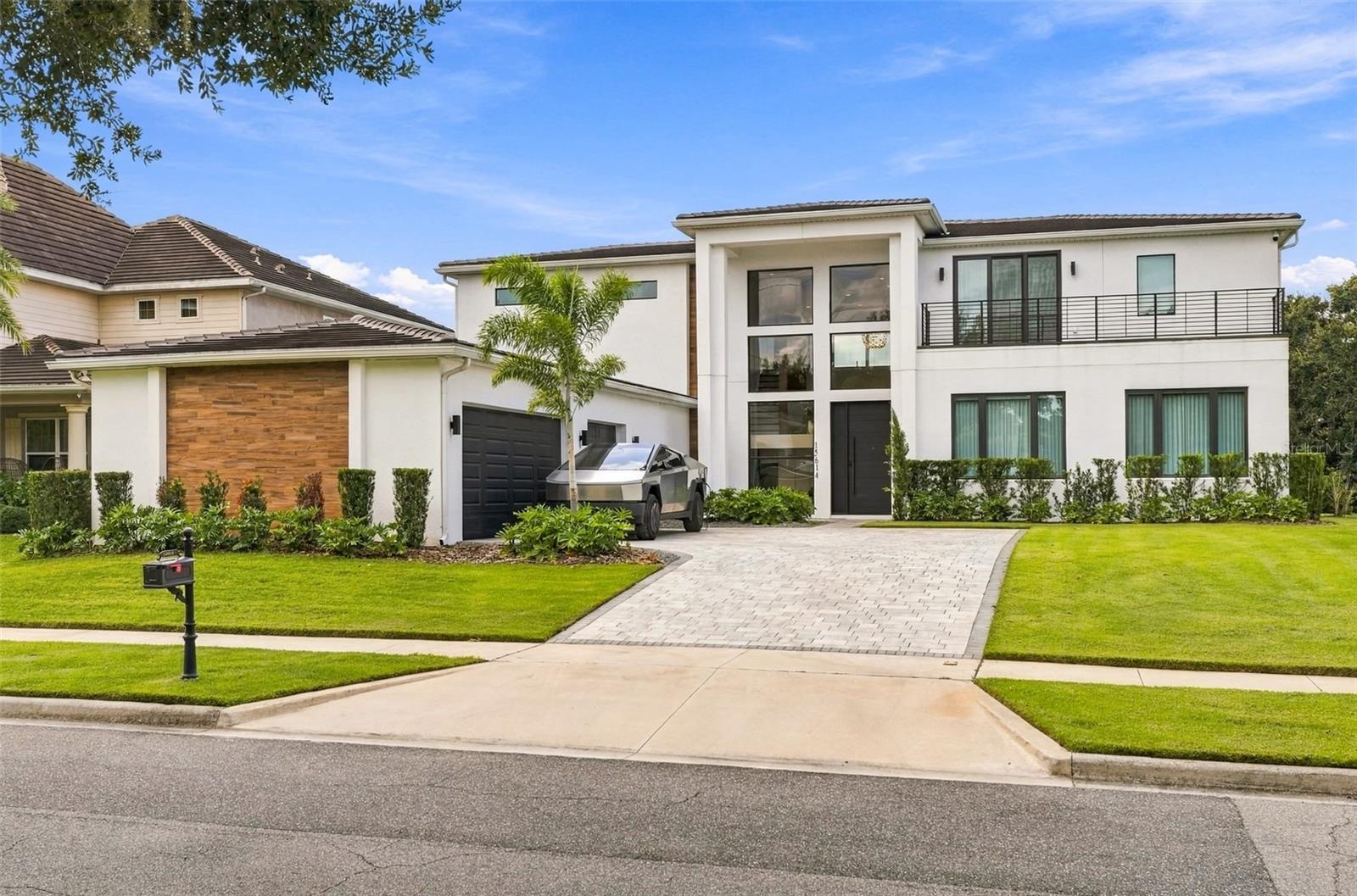 Listing photo 1 for 15614 Espalier Way