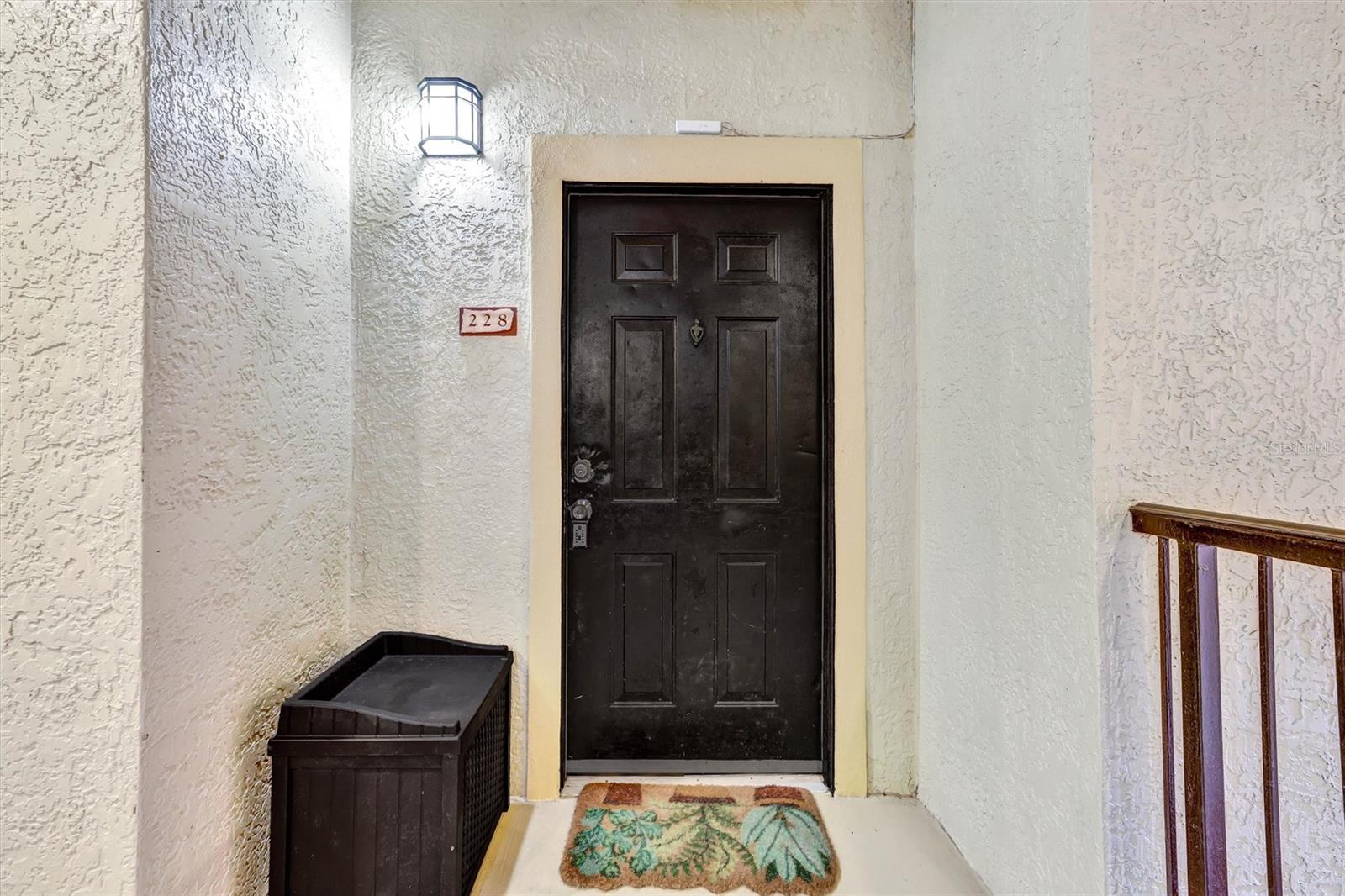 Listing photo 2 for 132 Vista Verdi Cir #228