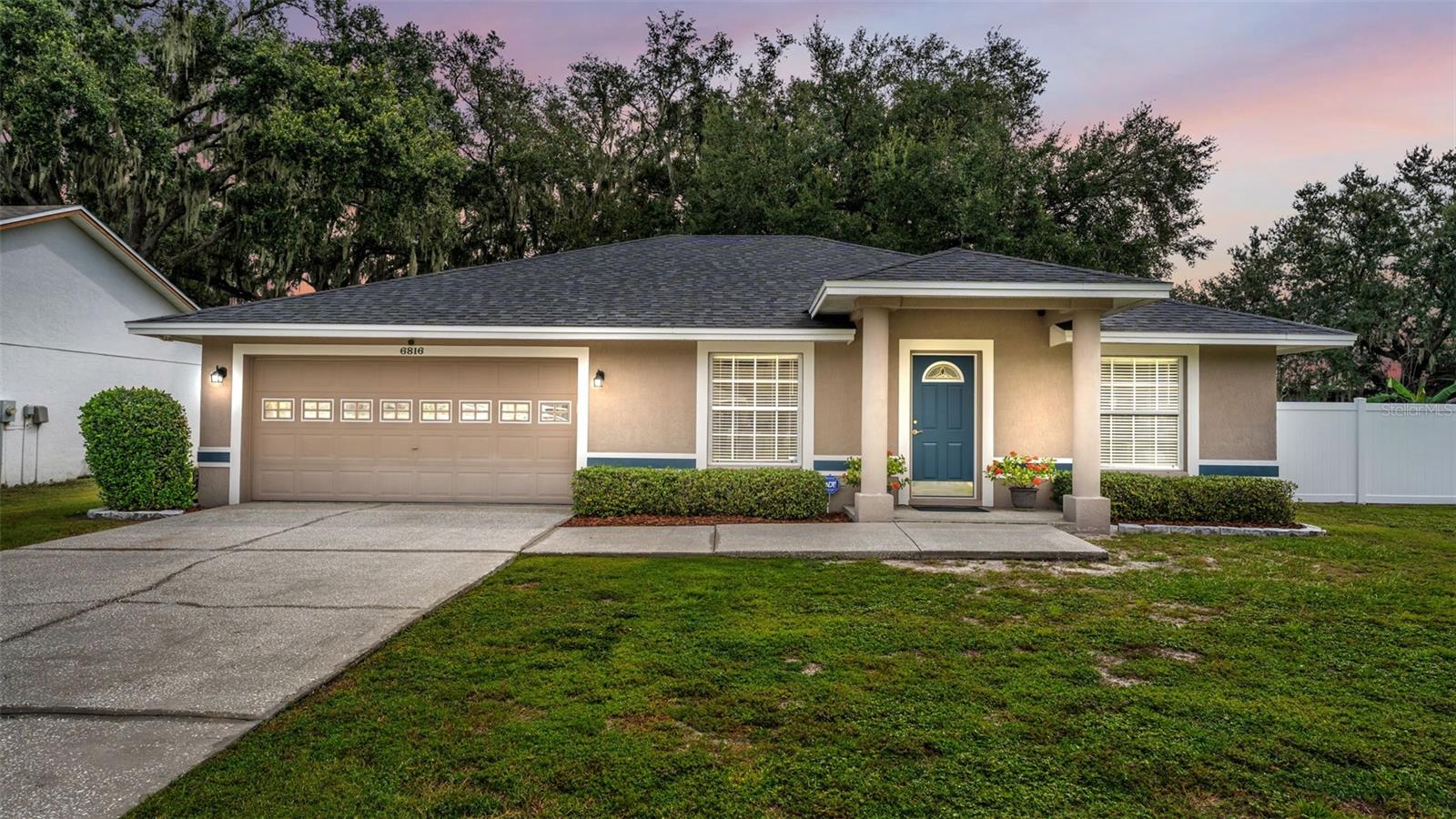 Listing photo 1 for 6816 Shepherd Oaks Rd