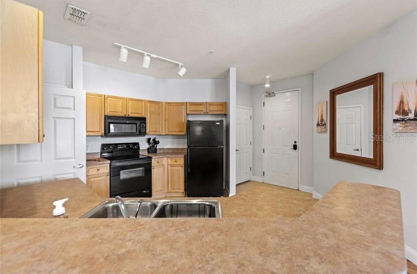 Listing photo 3 for 504 Terrace Ridge Cir #5