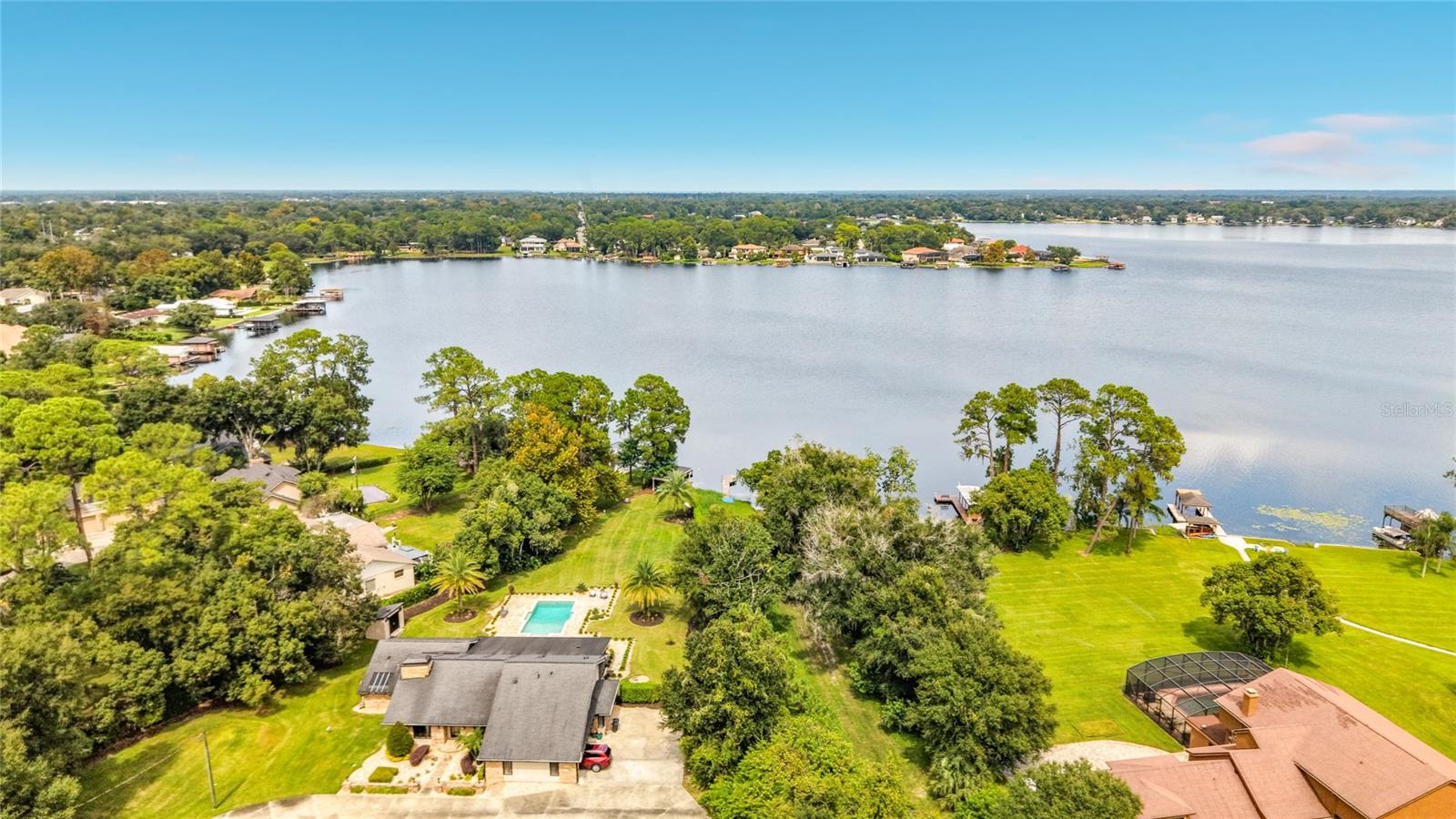 Listing photo 2 for 6617 Bear Lake Ter