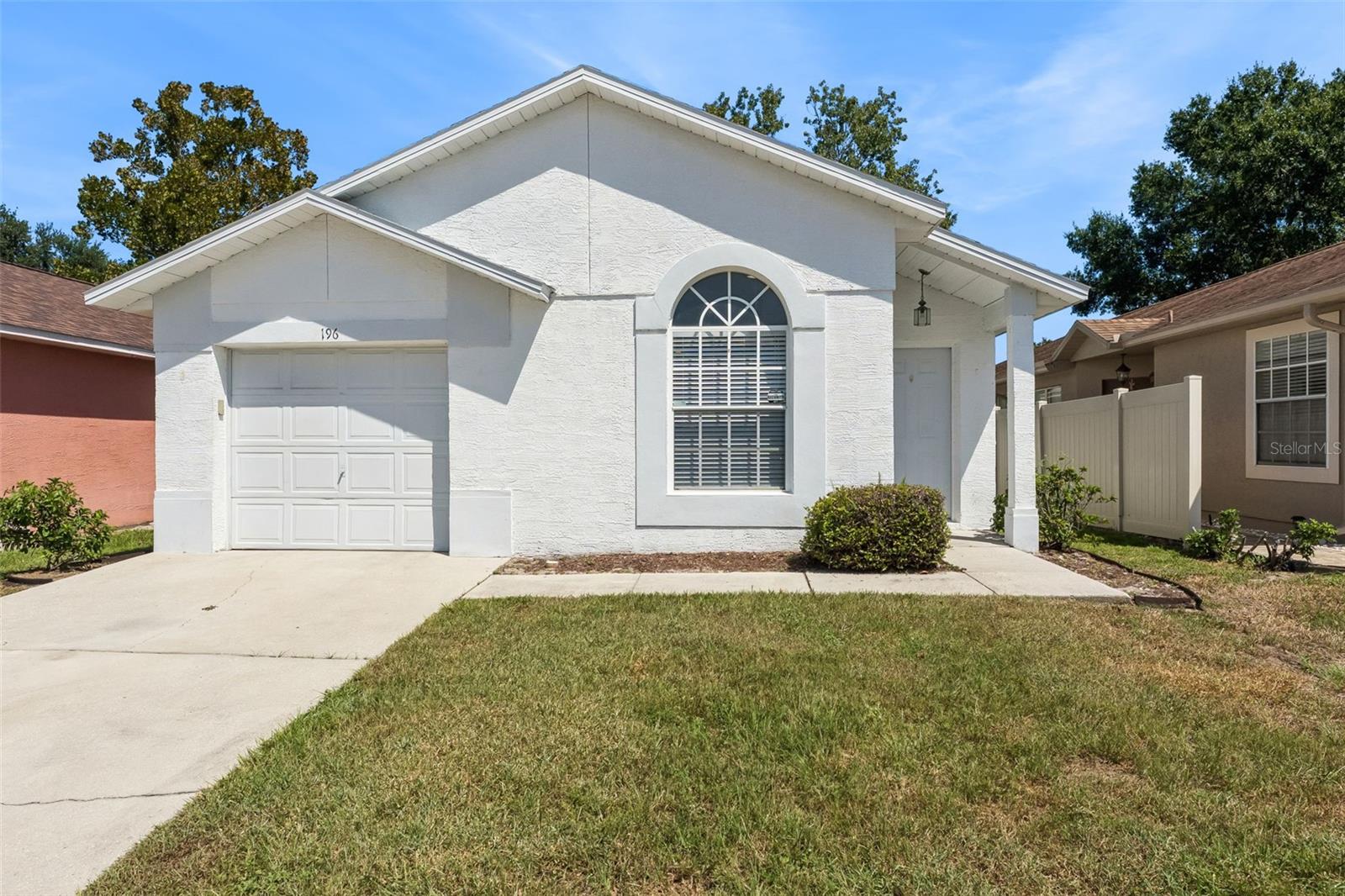 Listing photo 1 for 196 Burnsed Pl