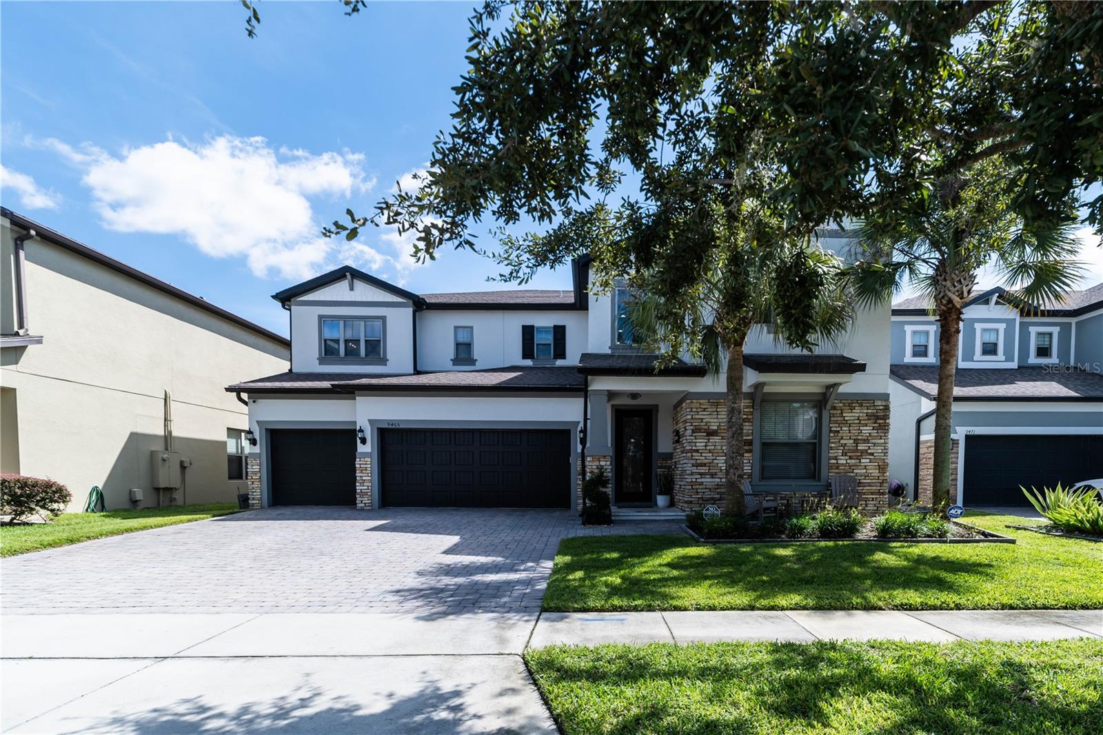 Listing photo 3 for 9465 Prince Harry Dr