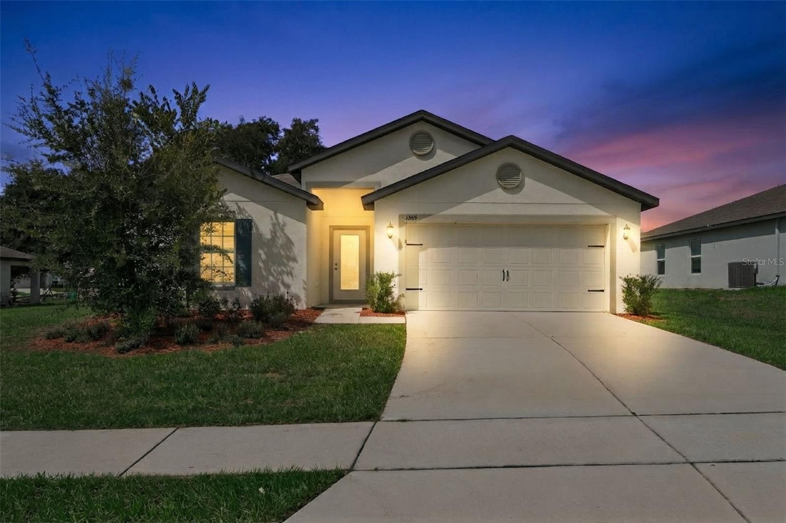 Listing photo 1 for 1369 Brenway Dr