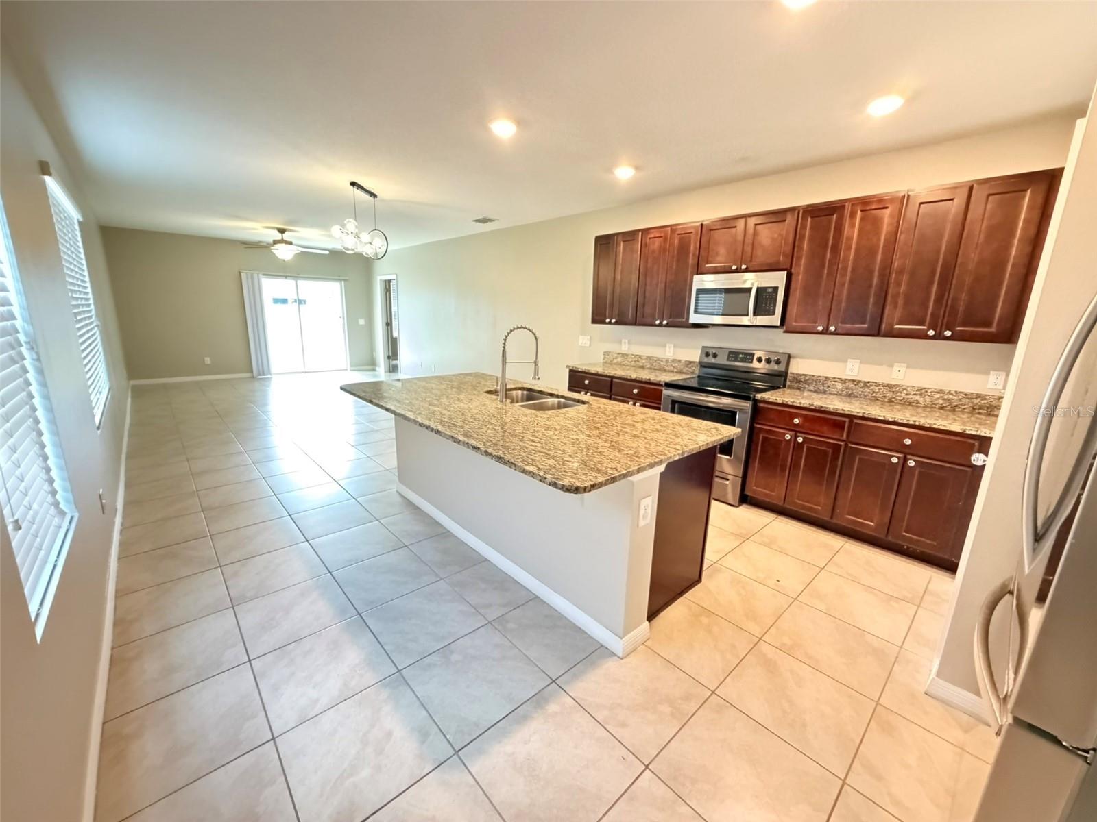 Listing photo 3 for 4580 Gadwall Dr