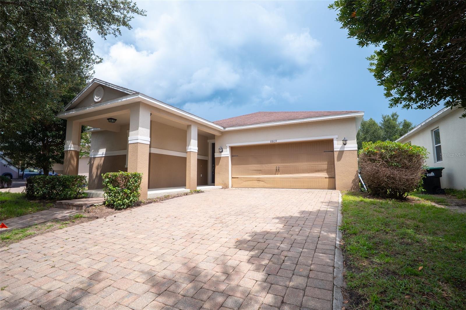 Listing photo for 8809 Arrabida Ln