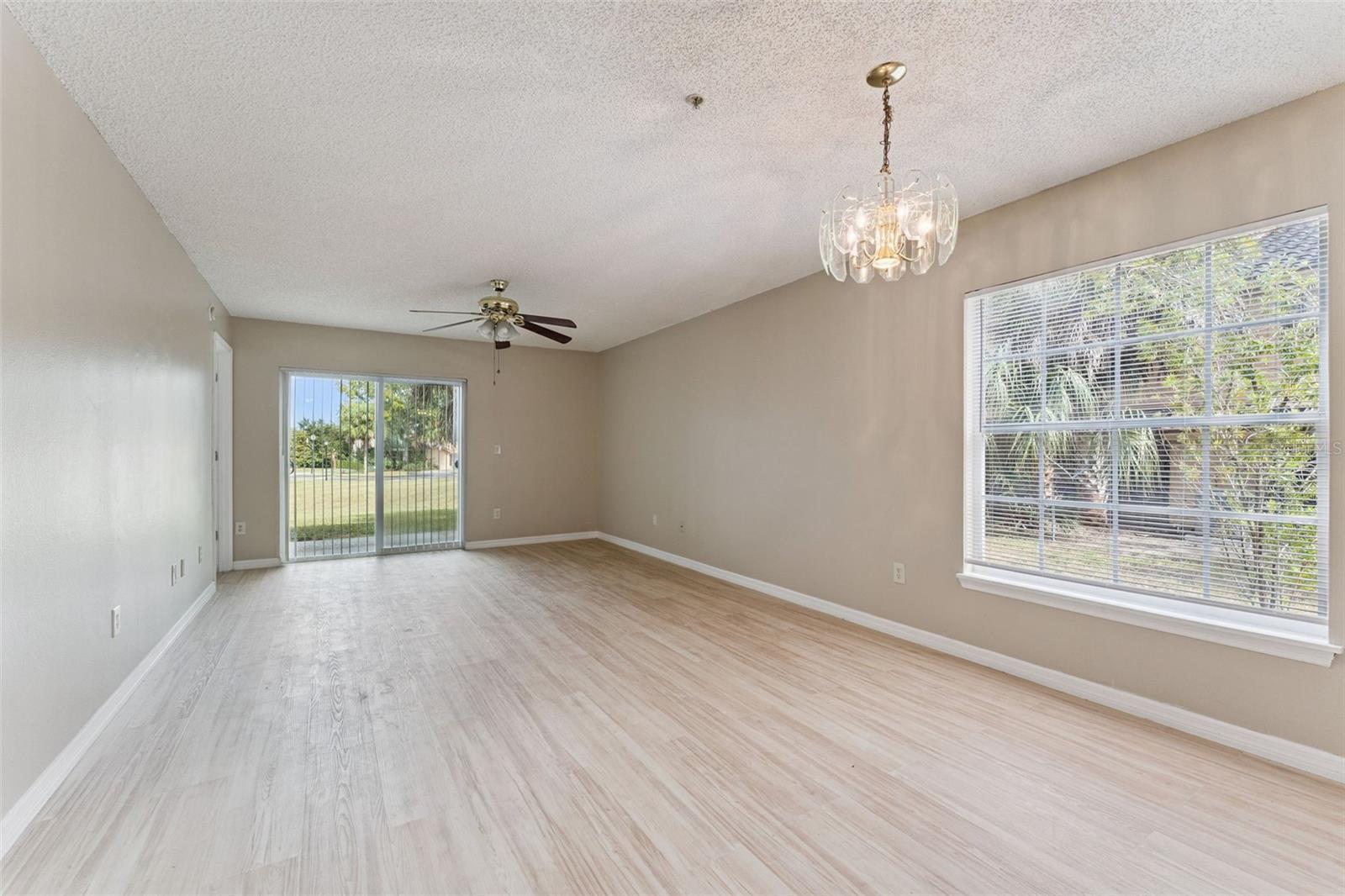 Listing photo 2 for 1192 N Fairway Dr #1192