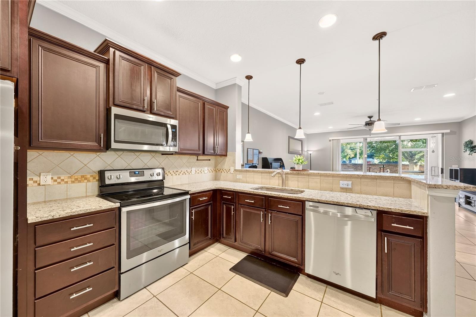 Listing photo 2 for 10867 Corsican St #20