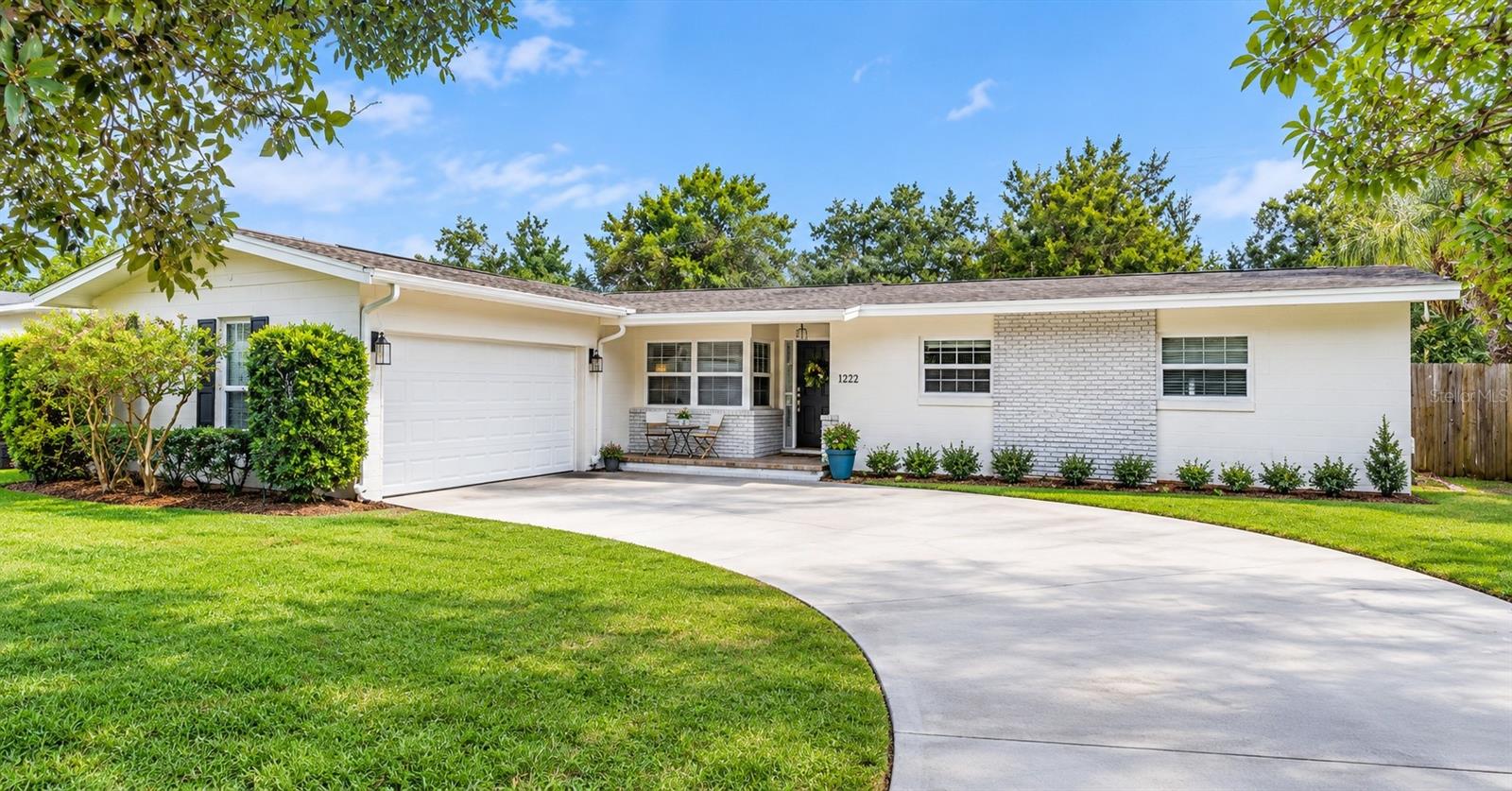 Listing photo for 2322 Woodcrest Dr