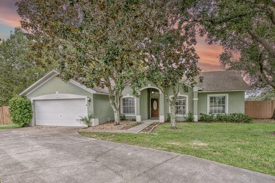 Listing photo 2 for 11855 Clair Pl