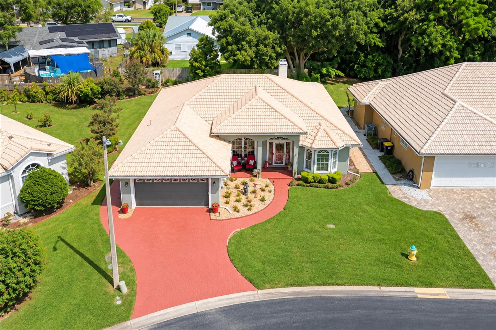 Listing photo 3 for 126 Harbor Way