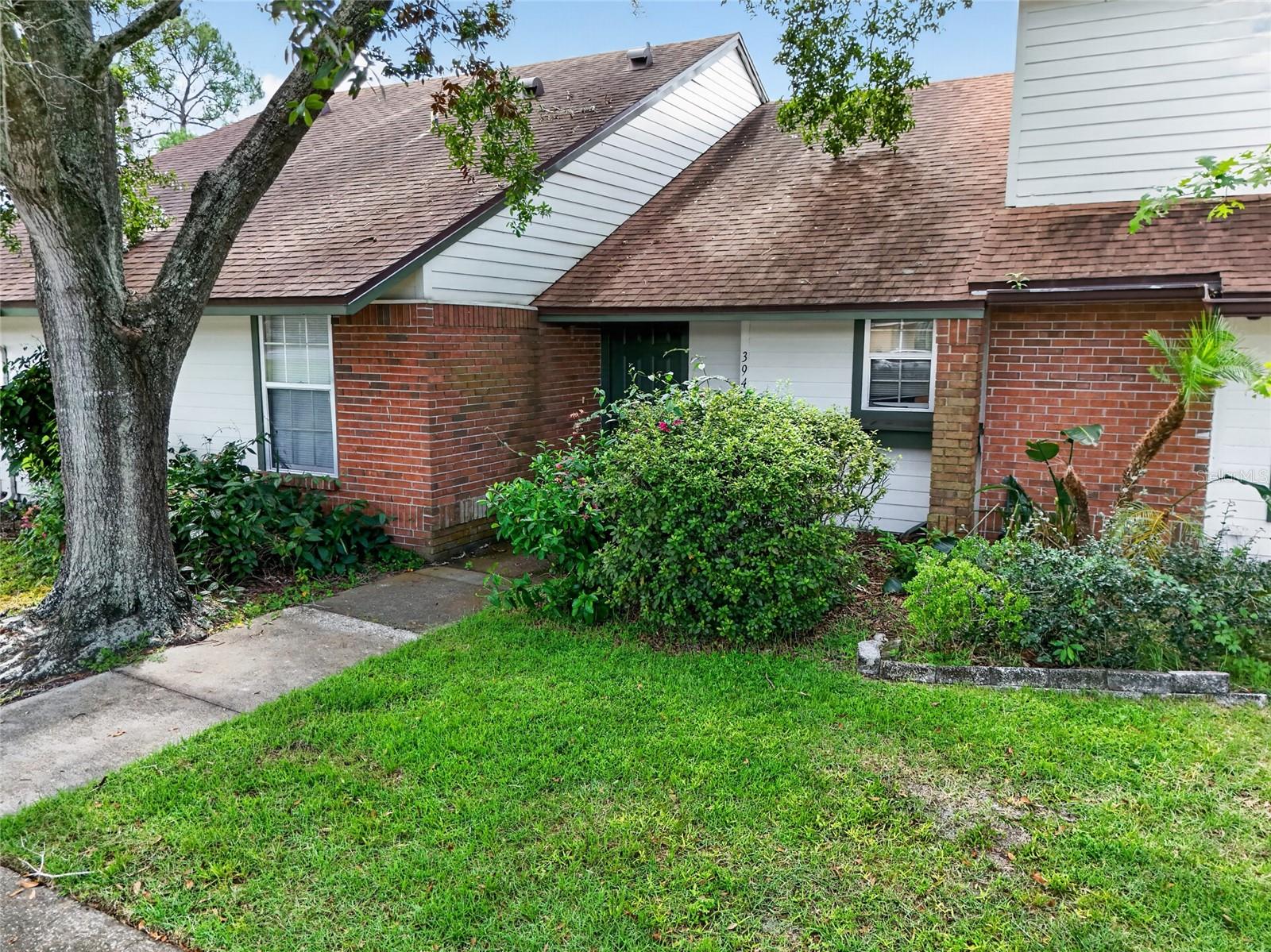 Listing photo 1 for 3949 Journey Ct