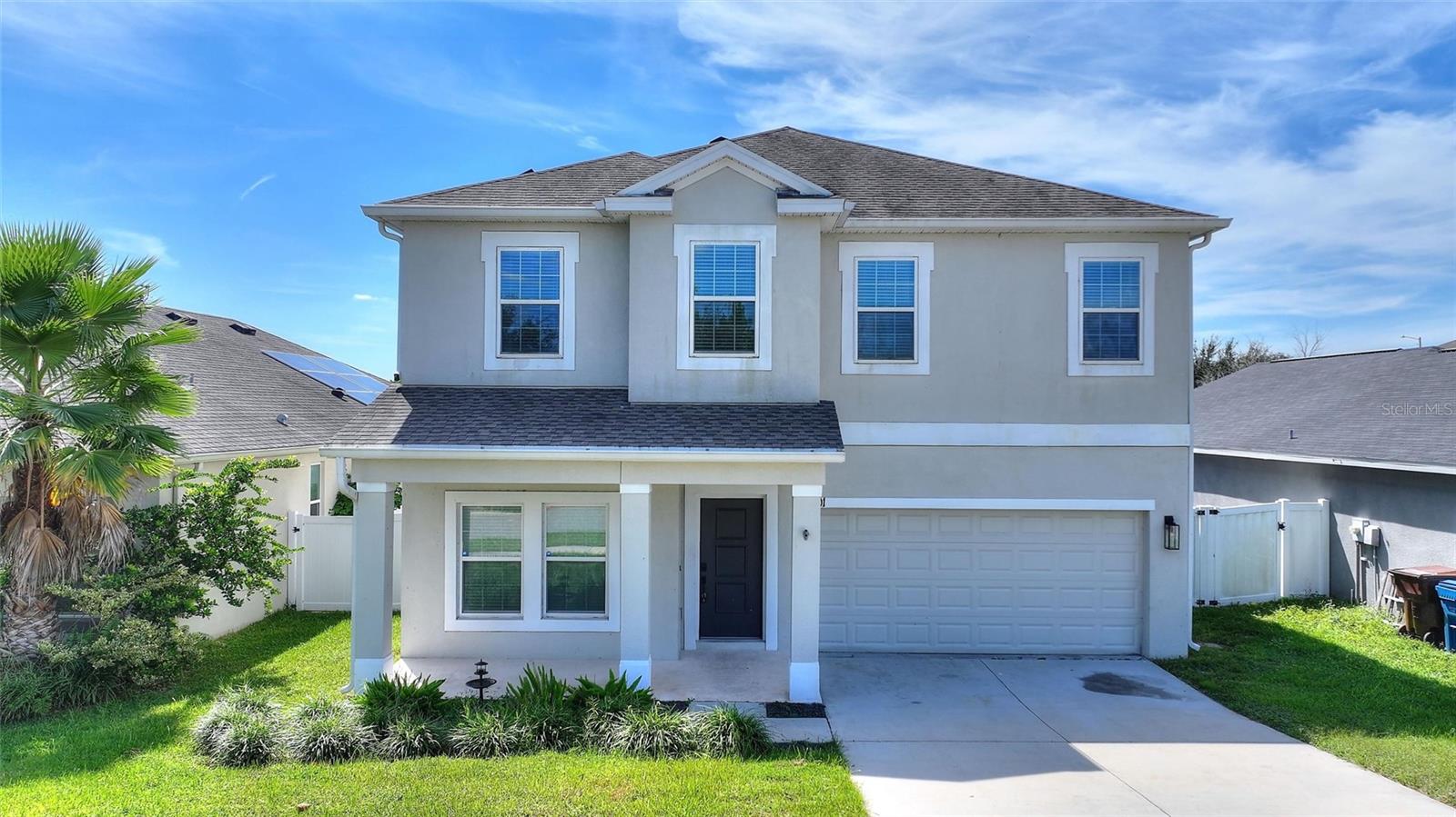 Listing photo 1 for 1501 Woodlark Dr