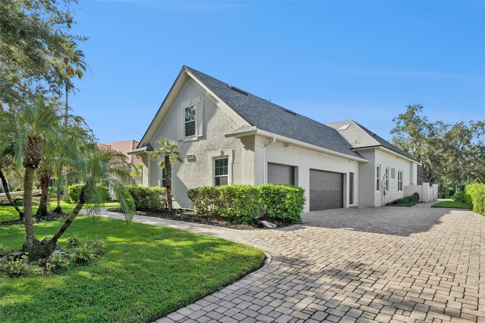 Listing photo 2 for 3832 Hunters Isle Dr