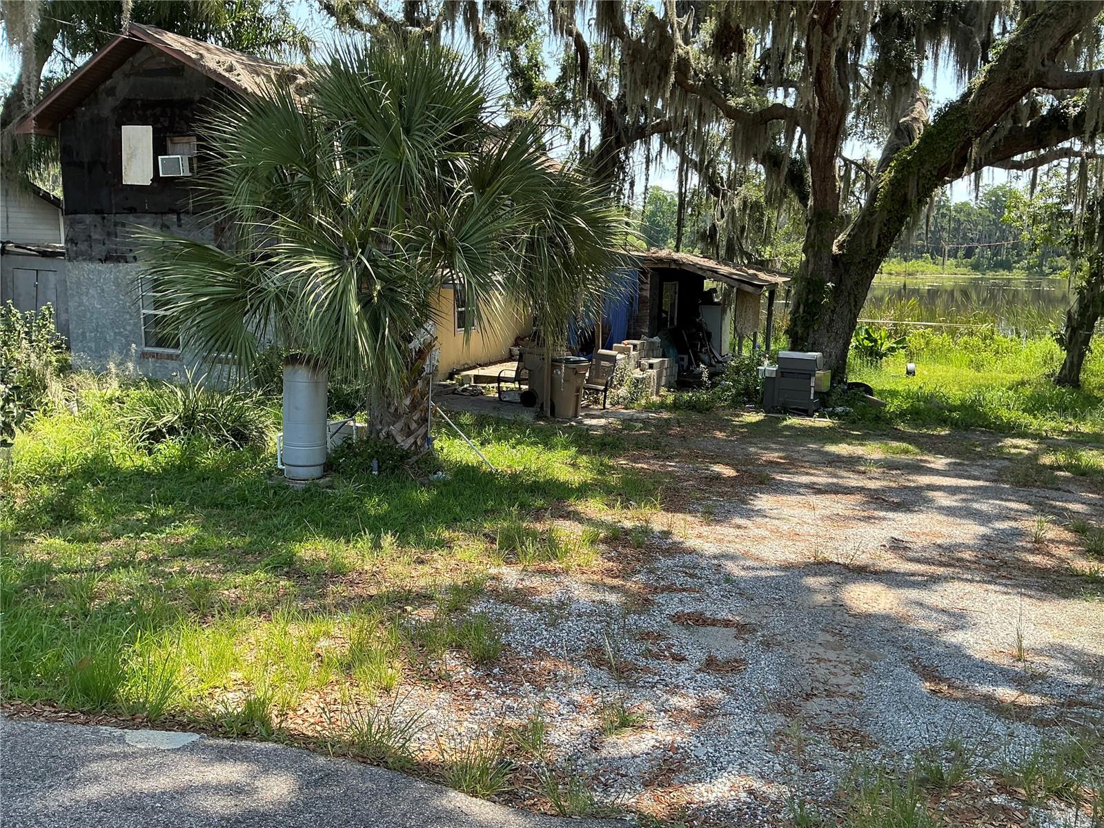 Listing photo 2 for 15100 Timber Village Rd