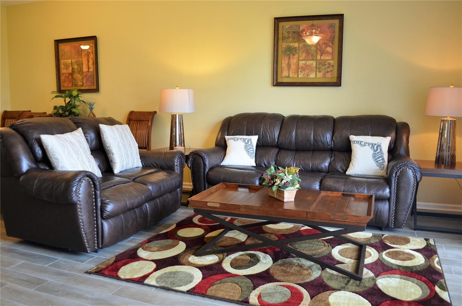Listing photo 3 for 5002 Tideview Cir #5