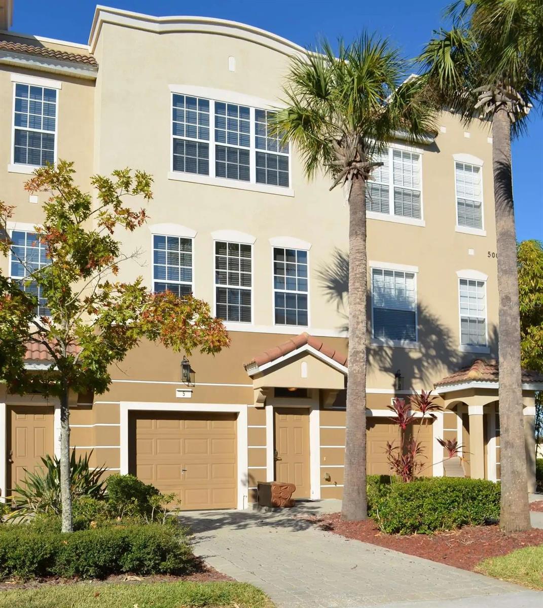 Listing photo 1 for 5002 Tideview Cir #5