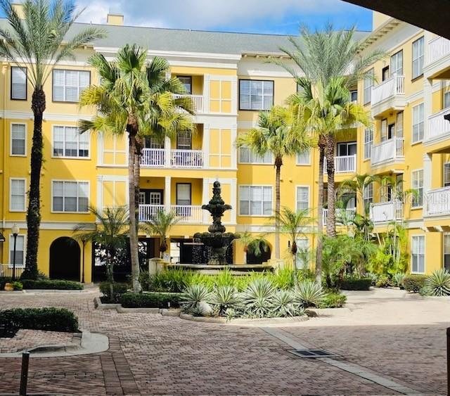 Listing photo 2 for 860 N Orange Ave #328