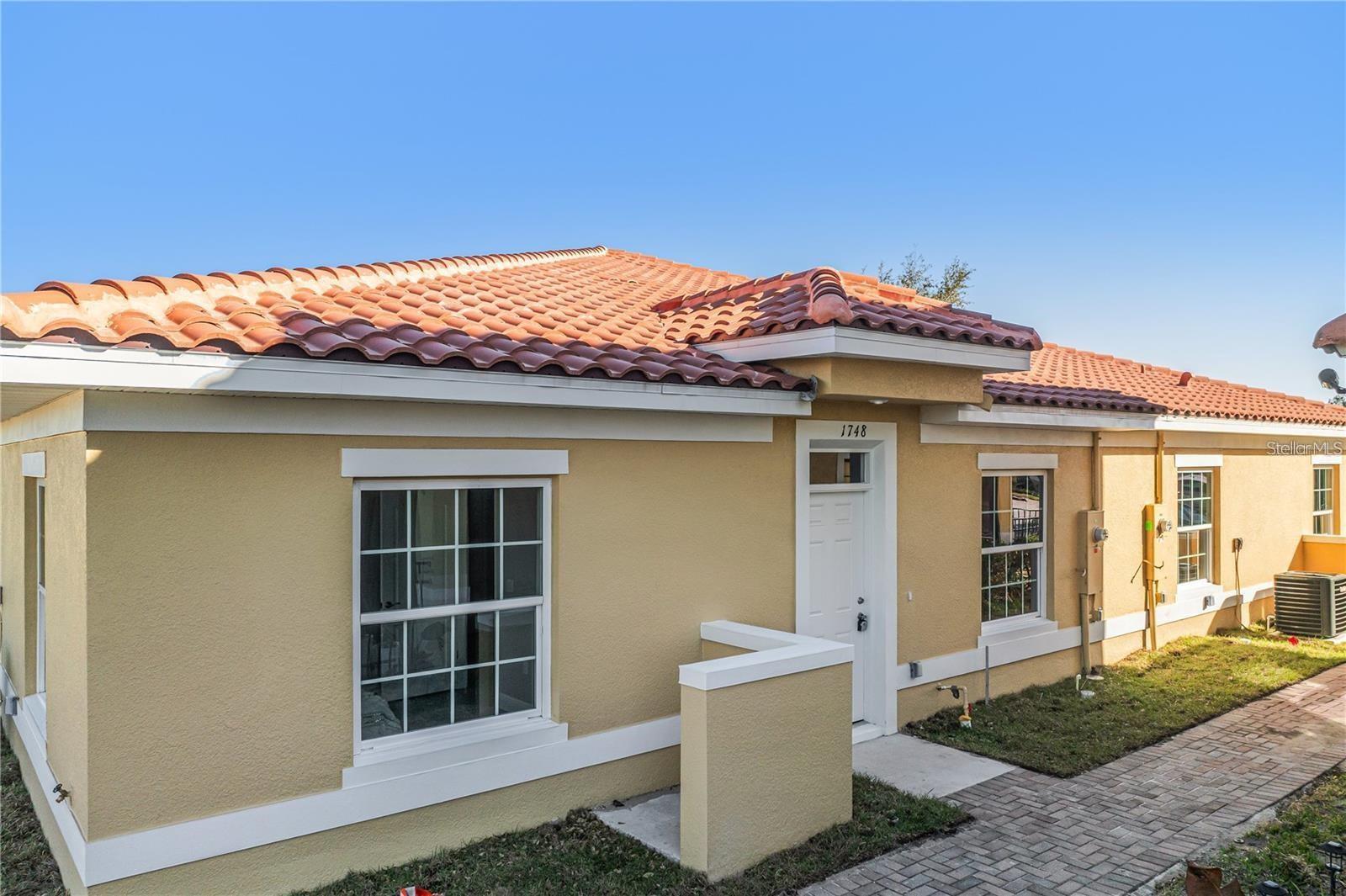 Listing photo 3 for 1801 Coriander Dr #1802